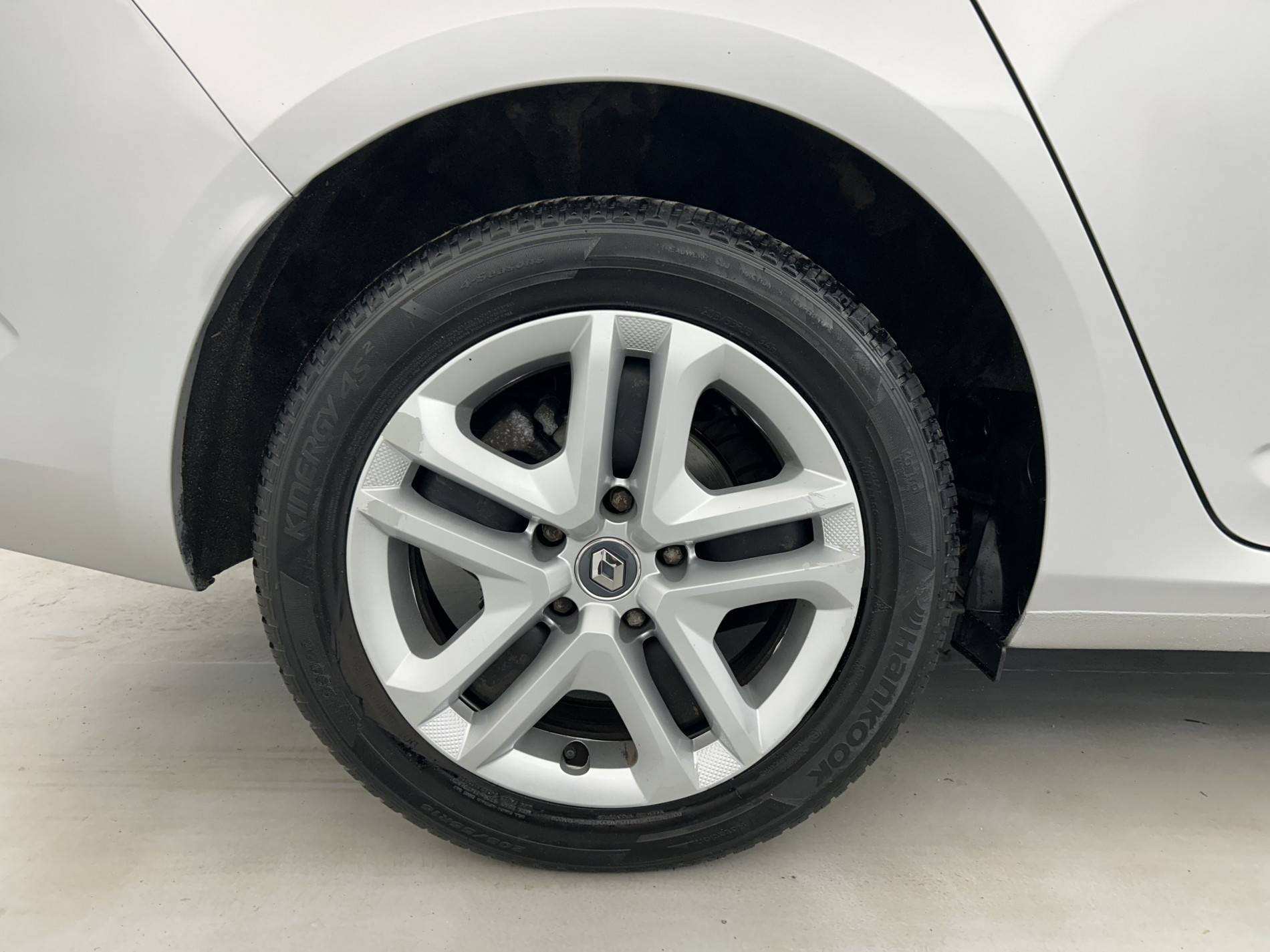 Vente en ligne Renault Megane 4 Estate Mégane IV Estate Blue dCi 115 EDC au prix de 12 090 €