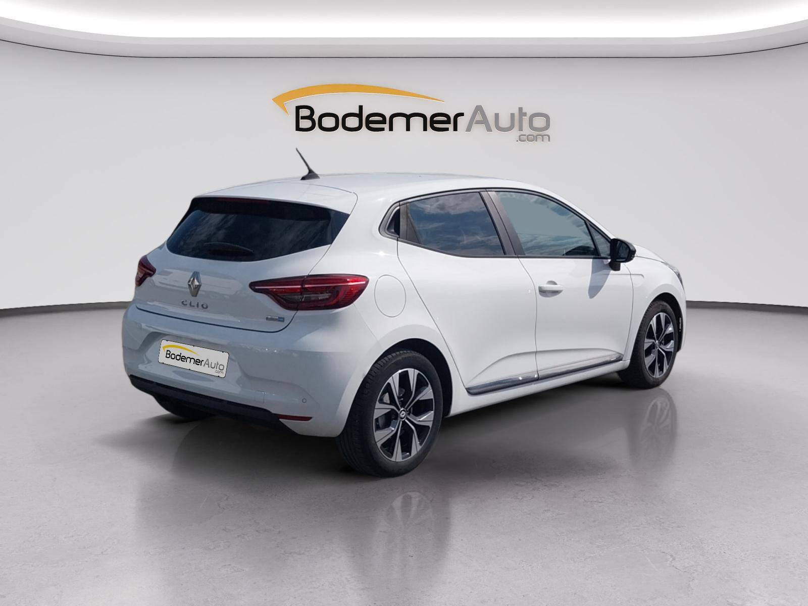 Vente en ligne Renault Clio 5 Clio E-Tech full hybrid 145 au prix de 15 990 €