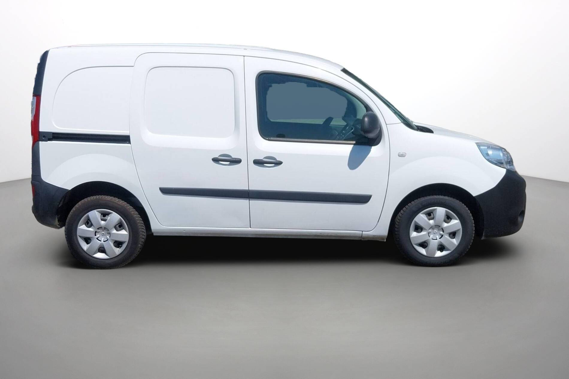 Vente en ligne Renault Kangoo Express  BLUE DCI 80 au prix de 10 490 €