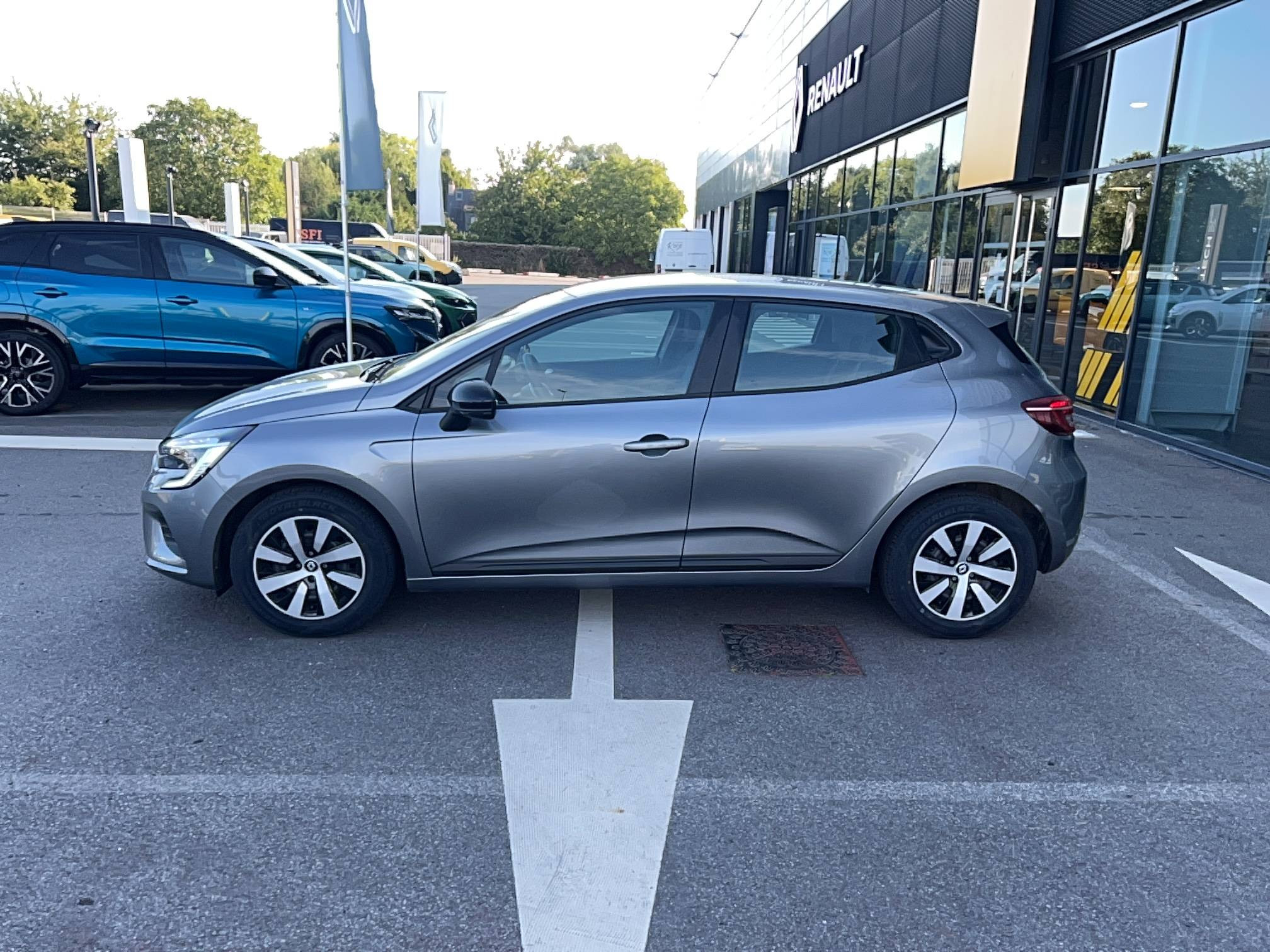 Vente en ligne Renault Clio 5 Clio TCe 90 au prix de 14 290 €