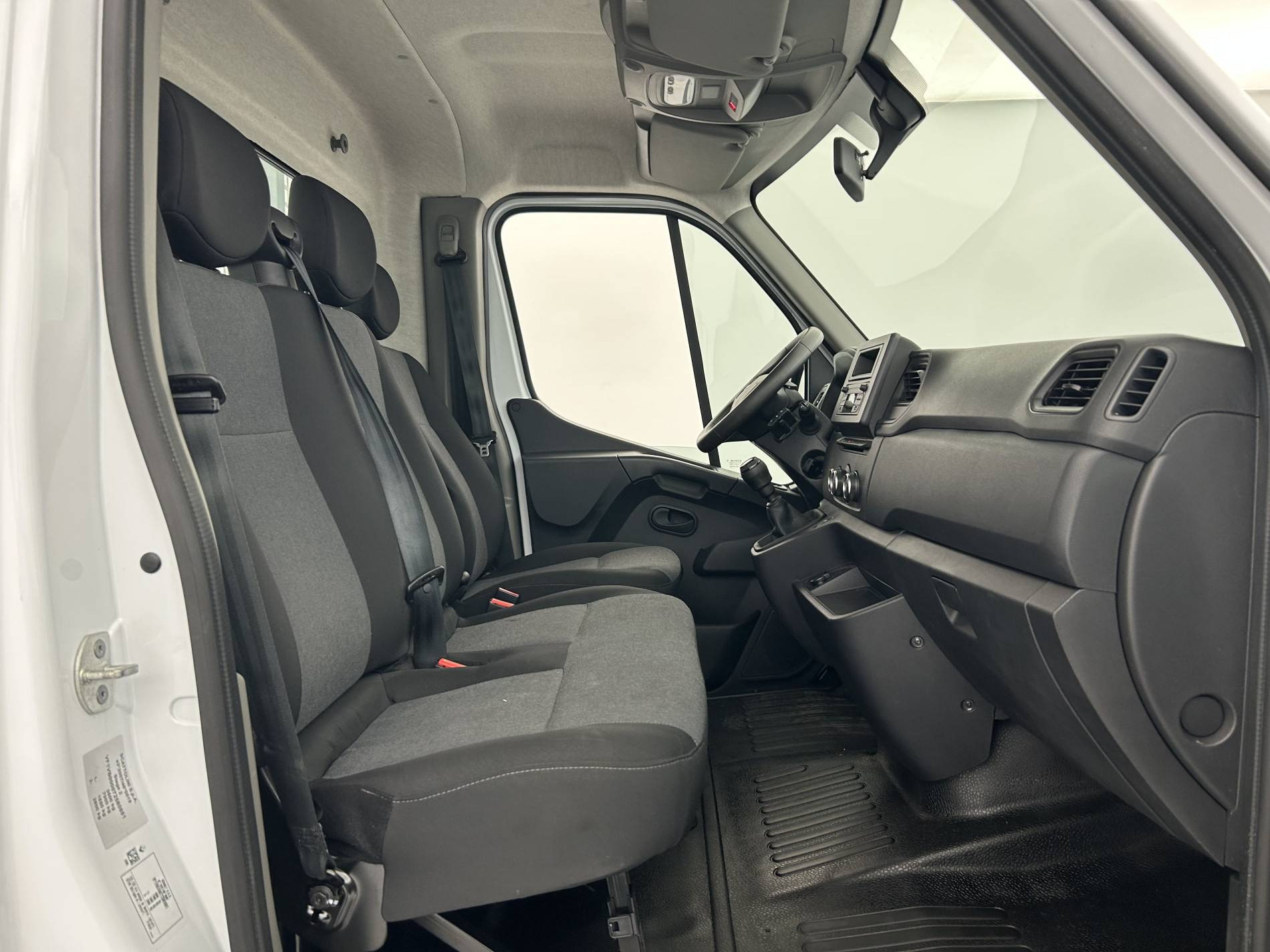 Vente en ligne Renault Master 3 Châssis Cabine MASTER CC PROP RJ3500 L2 PAFC BLUE DCI 130 EURO VI au prix de 33 990 €