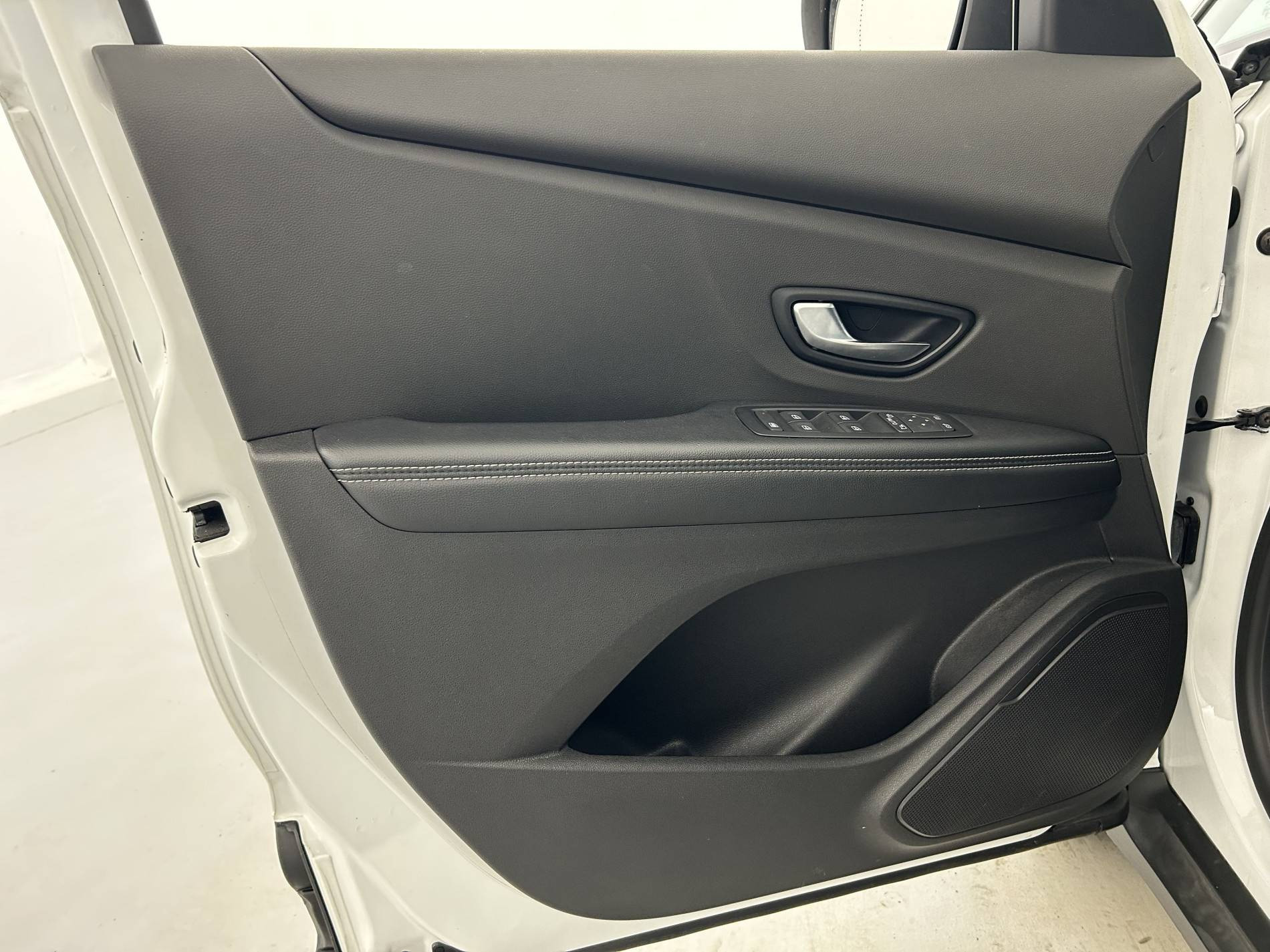 Vente en ligne Renault Scenic 4 Scenic Blue dCi 120 - 21 au prix de 13 990 €