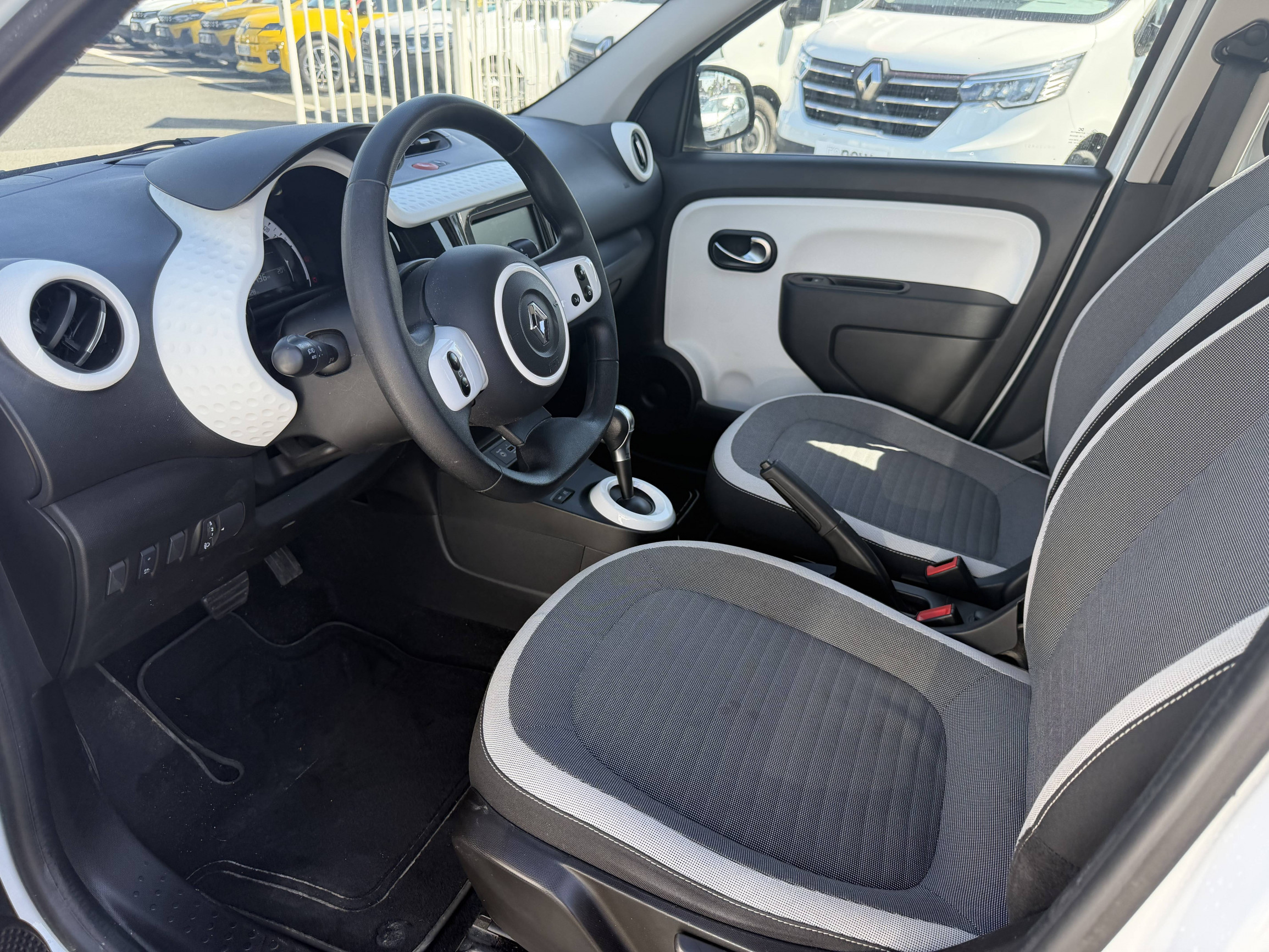 Vente en ligne Renault Twingo Electrique Twingo III Achat Intégral - 21 au prix de 12 790 €