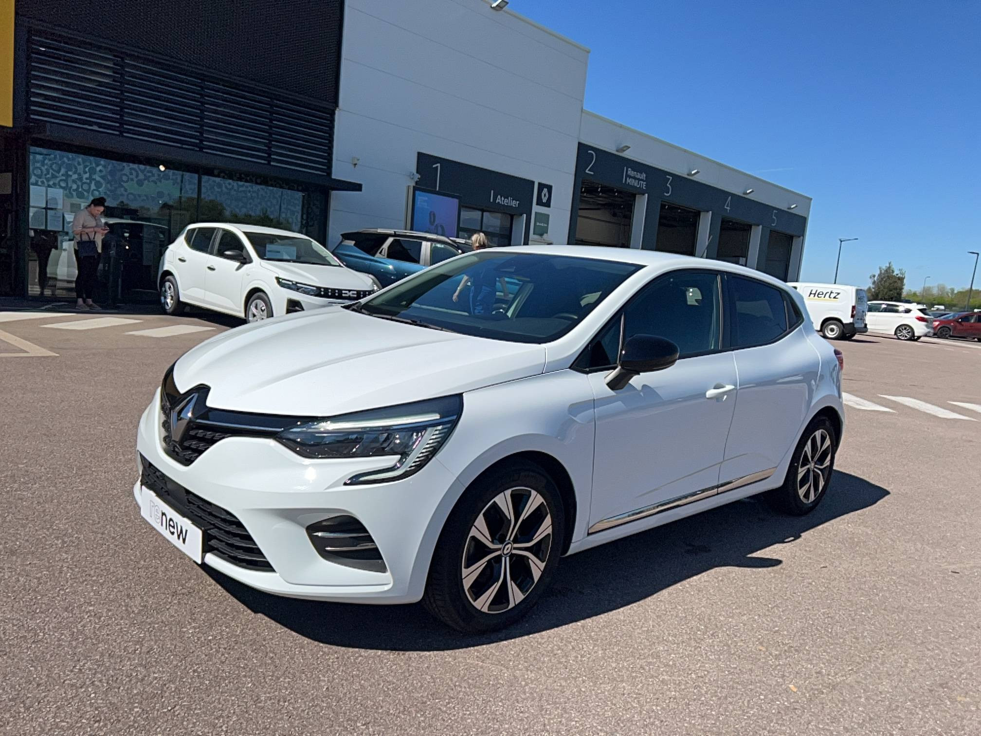 Vente en ligne Renault Clio 5 Clio Blue dCi 100 au prix de 13 991 €