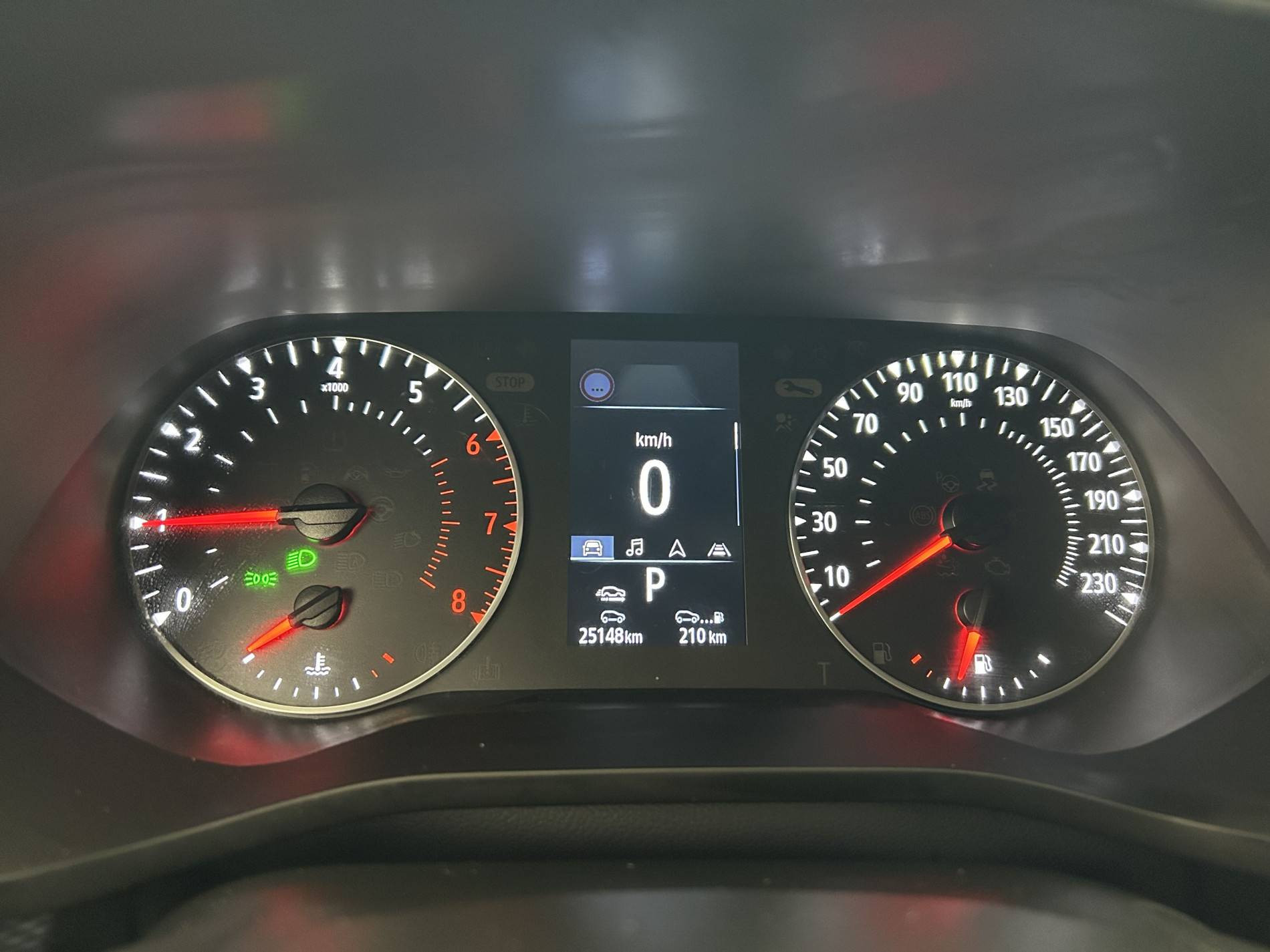 Vente en ligne Renault Arkana  mild hybrid 140 EDC FAP - 22 au prix de 18 500 €