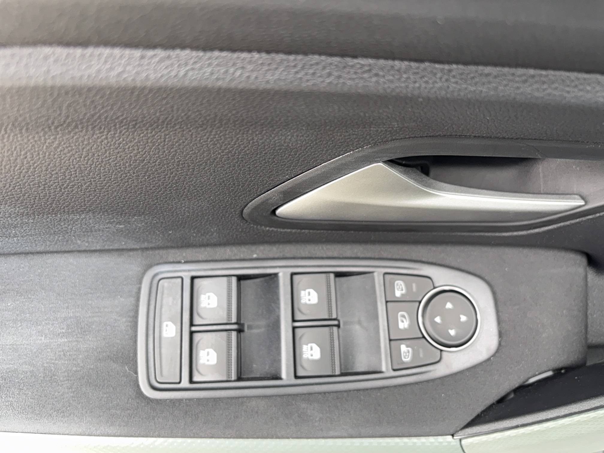 Vente en ligne Dacia Bigster Bigster Hybrid-G 150 4x4 / ATTELAGE + MARCHEPIEDS  au prix de 36 000 €