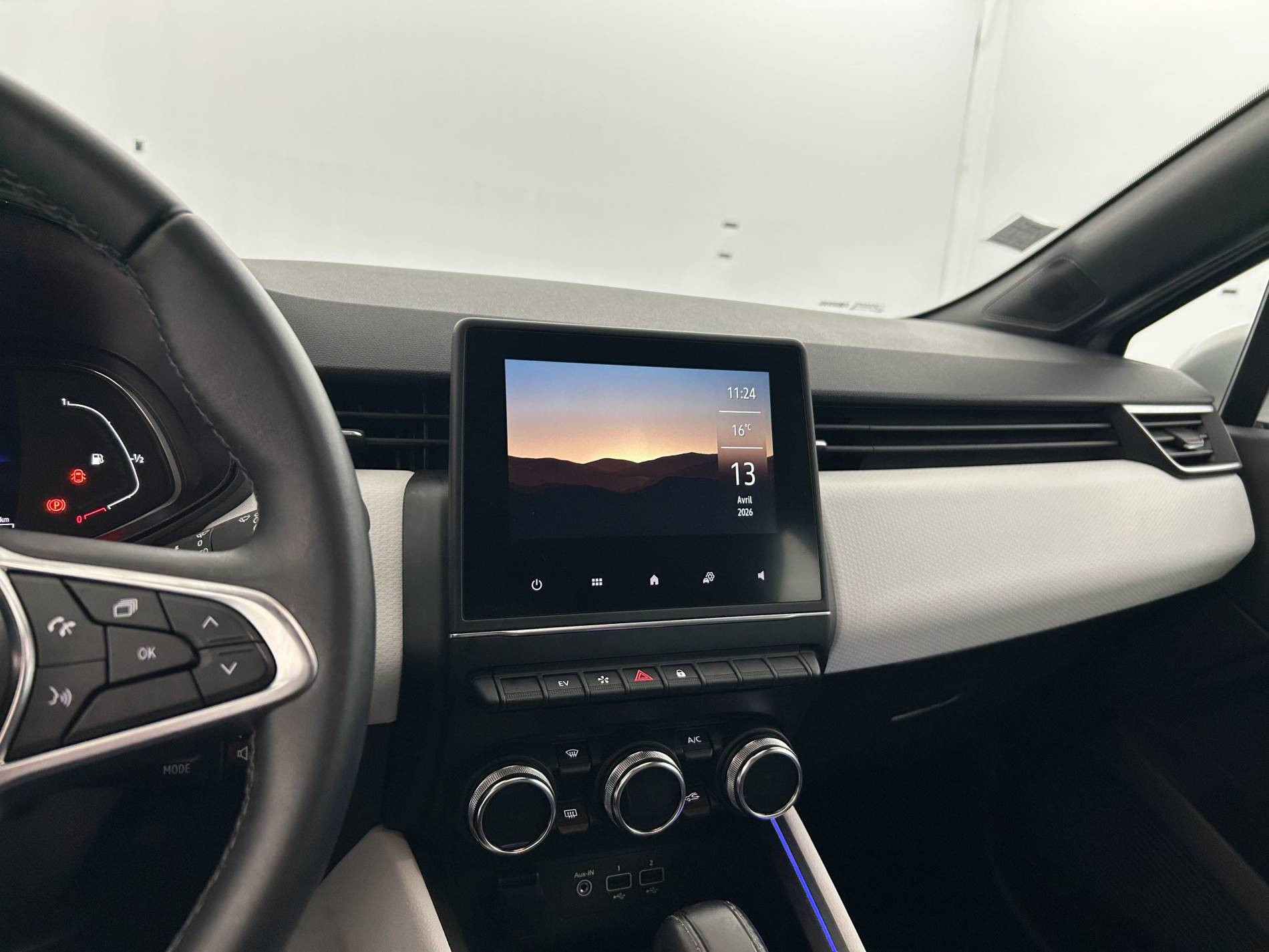 Vente en ligne Renault Clio 5 Clio E-Tech 140 - 21N au prix de 16 500 €