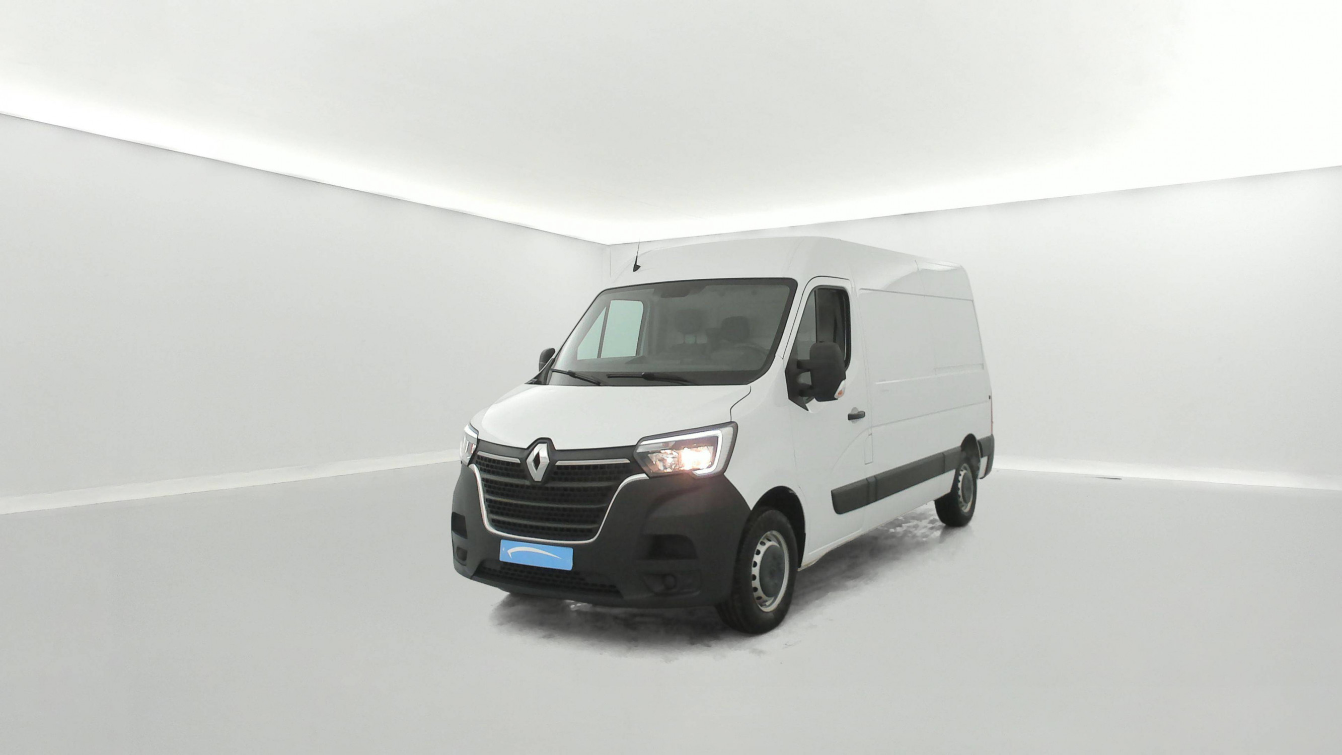 Renault Master Fourgon MASTER FGN TRAC F3500 L2H2 BLUE DCI 135 occasion de 2023 en vente à Brest