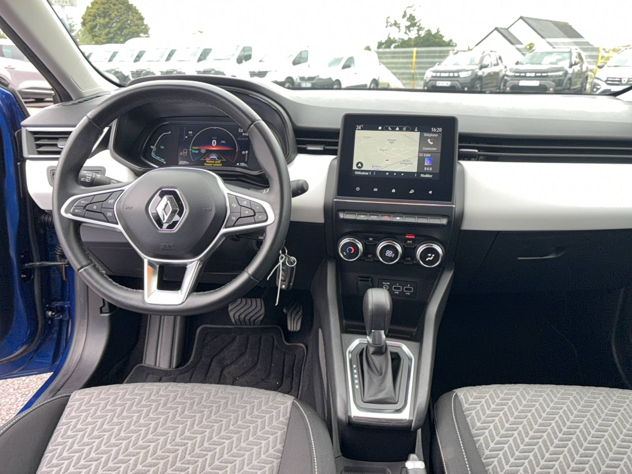 Vente en ligne Renault Clio 5 Clio E-Tech full hybrid 145 au prix de 16 490 €