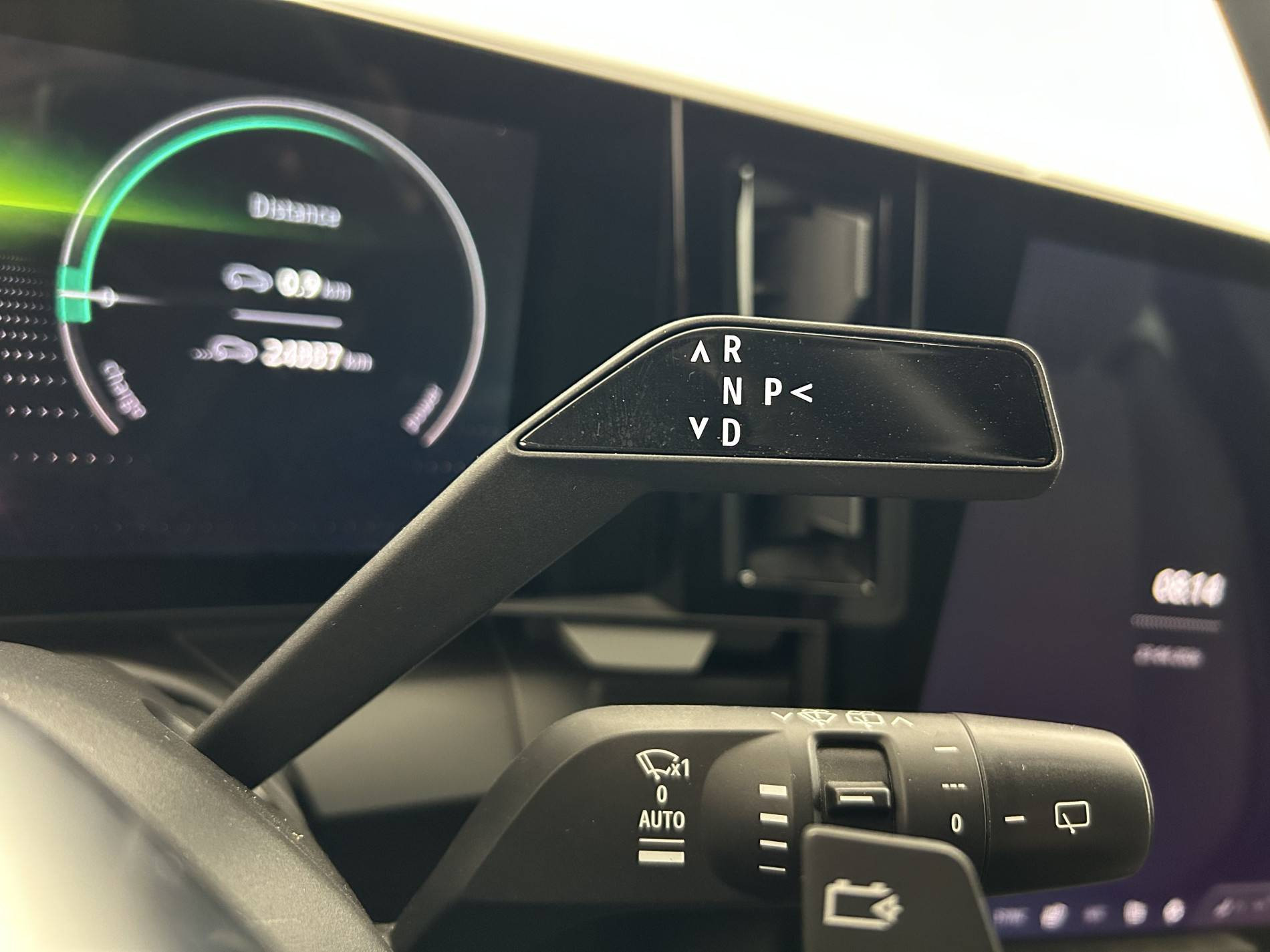 Vente en ligne Renault Megane E-Tech  EV40 130ch standard charge au prix de 20 790 €