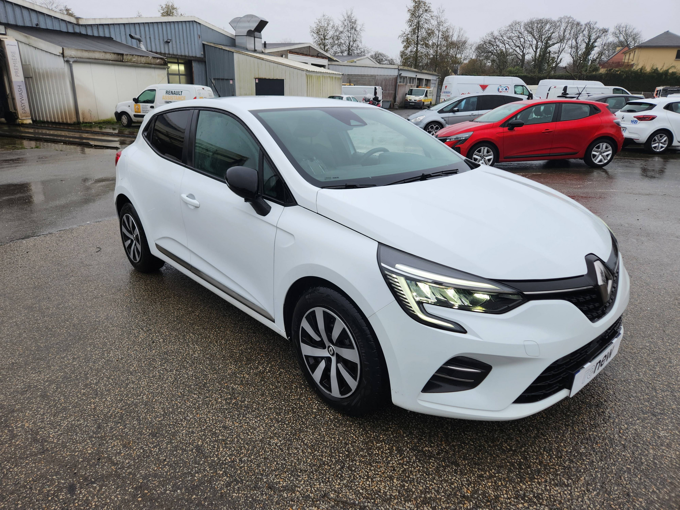 Vente en ligne Renault Clio 5 Clio TCe 90 au prix de 14 490 €