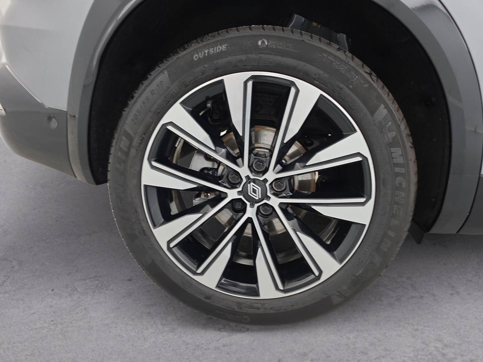Vente en ligne Renault Austral  E-Tech hybrid 200 au prix de 26 790 €