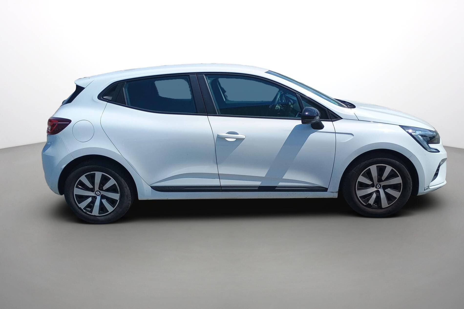 Vente en ligne Renault Clio 5 Clio TCe 90 au prix de 13 990 €