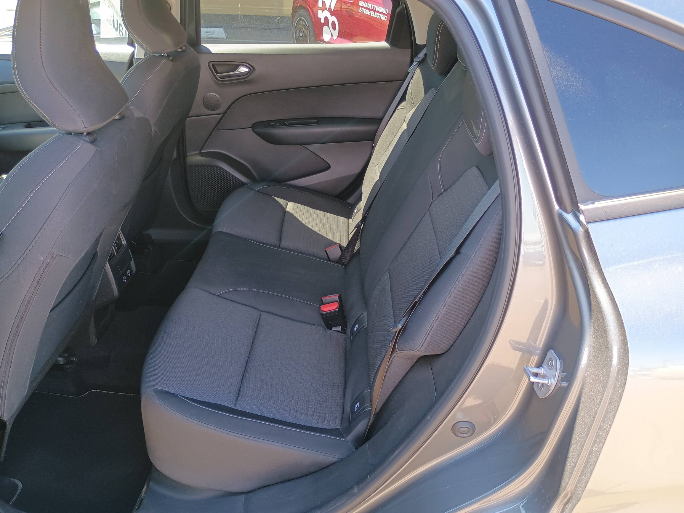 Vente en ligne Renault Arkana  E-Tech hybride 145 - 22 au prix de 21 991 €