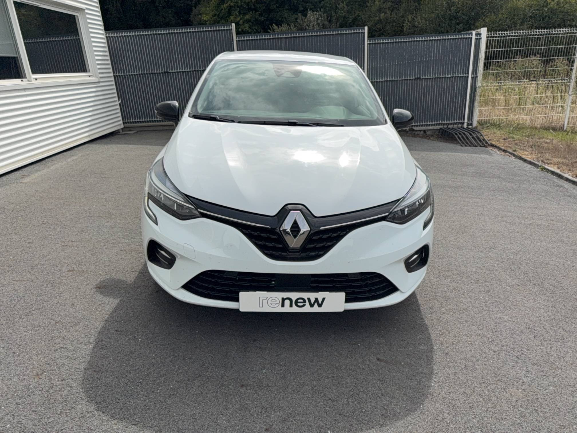 Vente en ligne Renault Clio 5 Clio Blue dCi 100 au prix de 15 990 €
