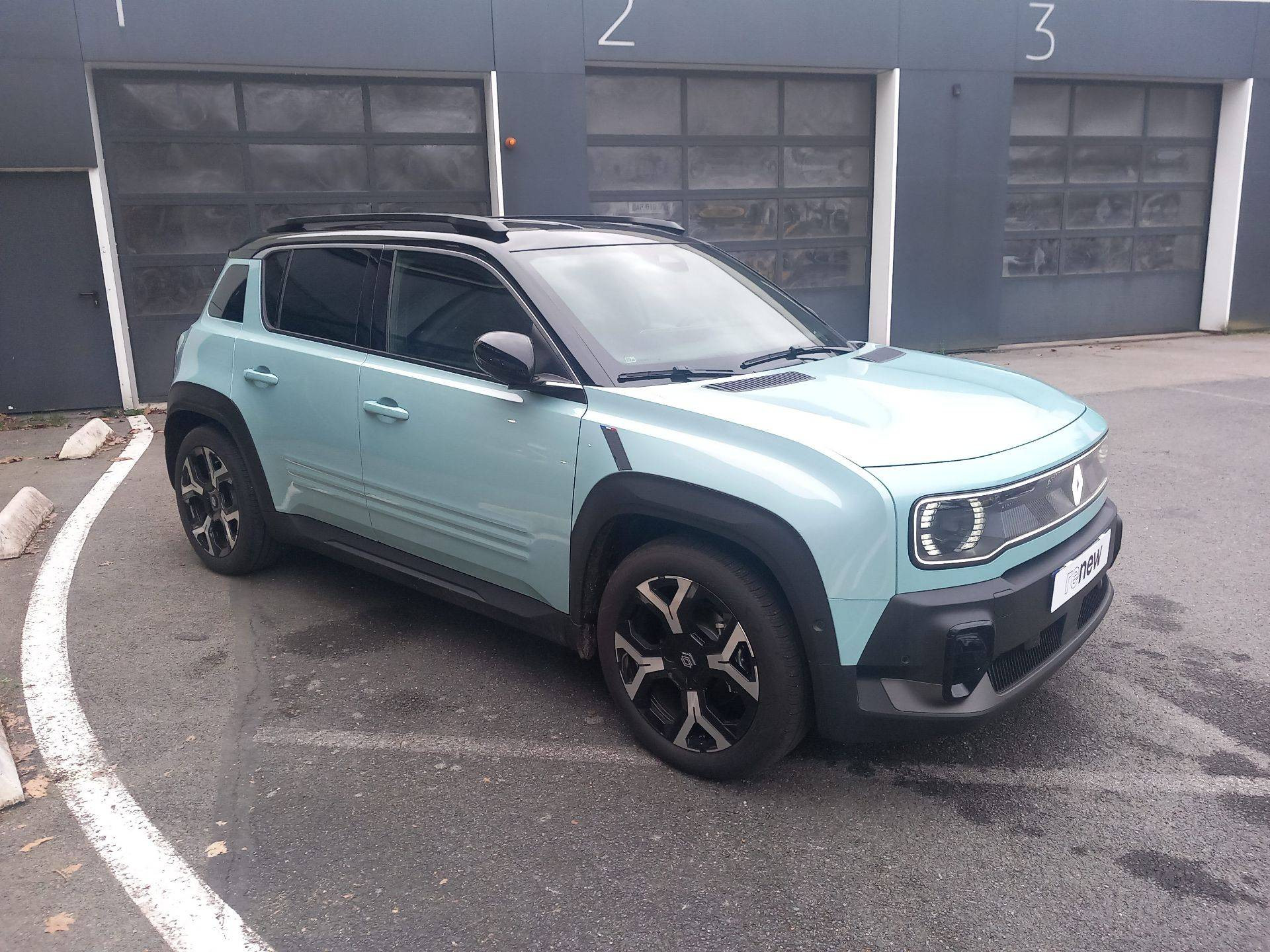 Vente en ligne Renault R4 E-Tech  150 ch autonomie confort au prix de 34 990 €