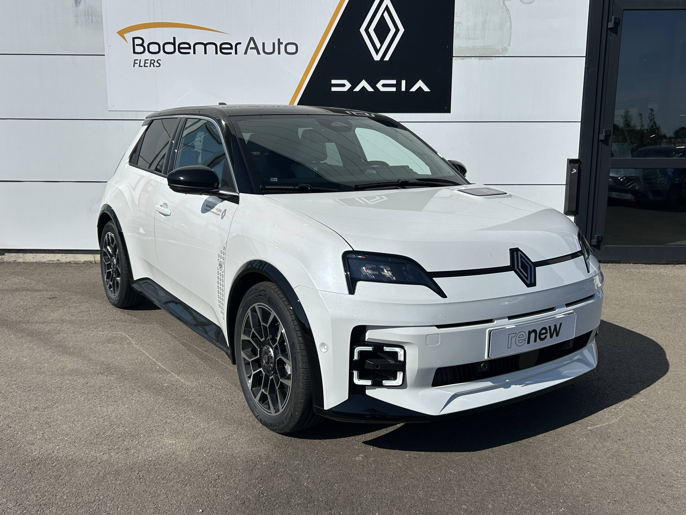 Vente en ligne Renault R5 E-Tech  150 ch autonomie confort au prix de 36 990 €