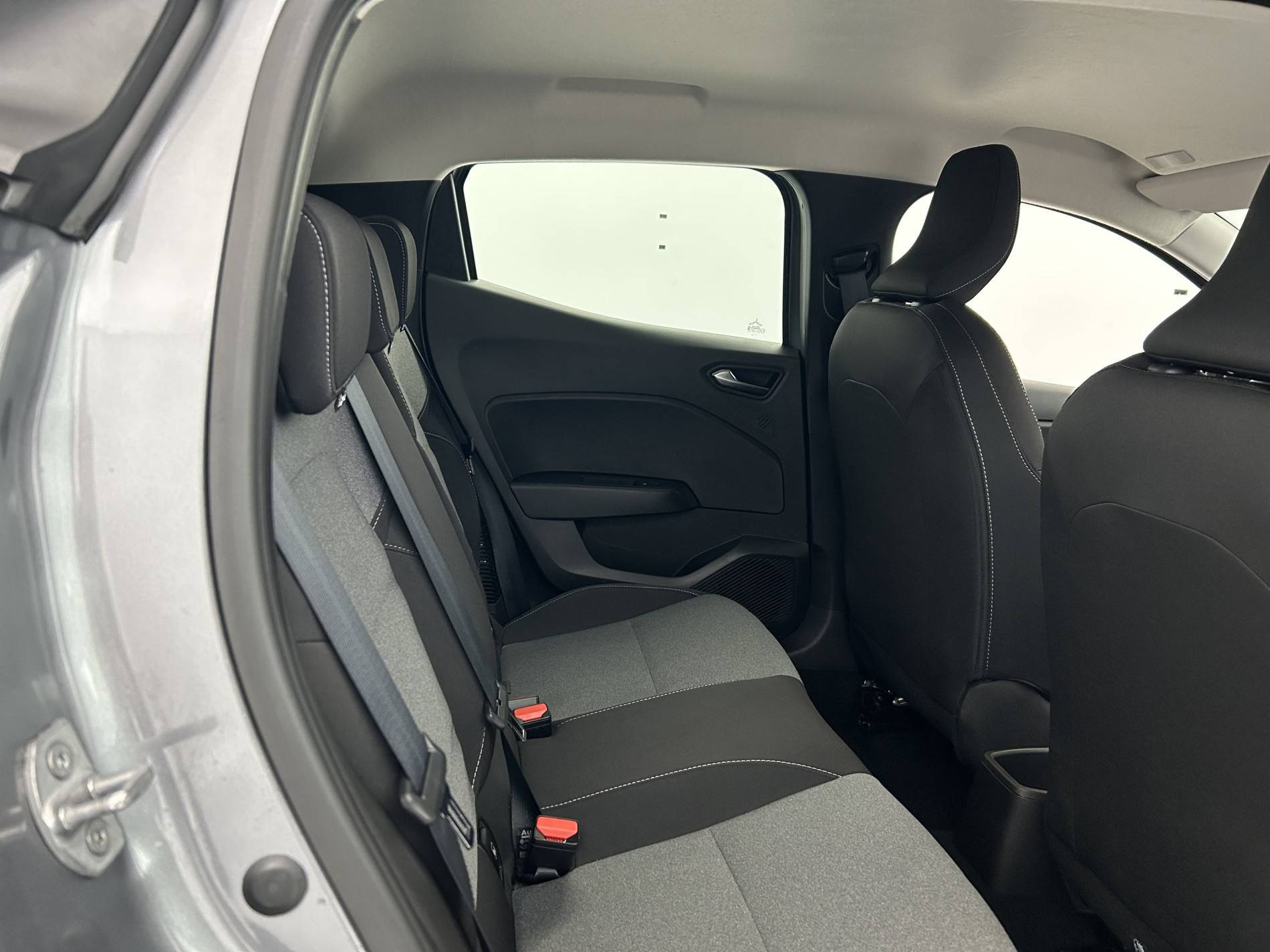 Vente en ligne Renault Clio 5 Clio E-Tech full hybrid 145 ch GSR2 au prix de 19 990 €