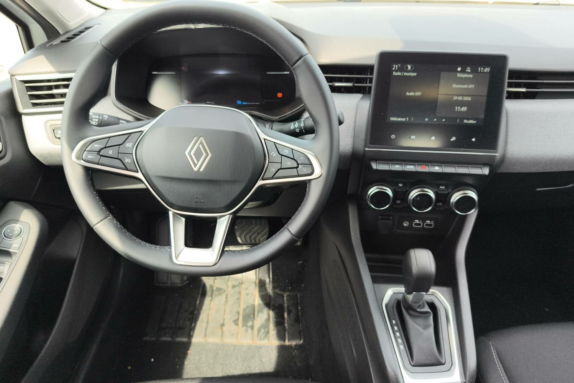 Vente en ligne Renault Clio 5 Clio E-Tech full hybrid 145 ch GSR2 au prix de 19 990 €