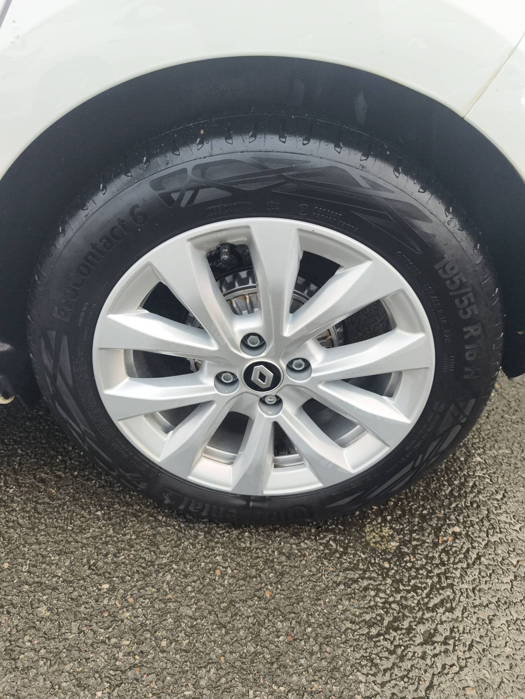 Vente en ligne Renault Clio 5 Clio TCe 100 GPL au prix de 12 990 €
