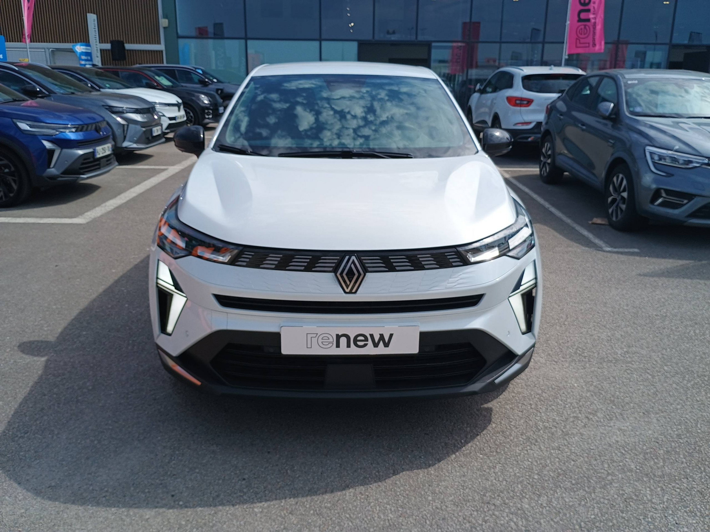Vente en ligne Renault Symbioz  E-Tech full hybrid 145 au prix de 28 790 €