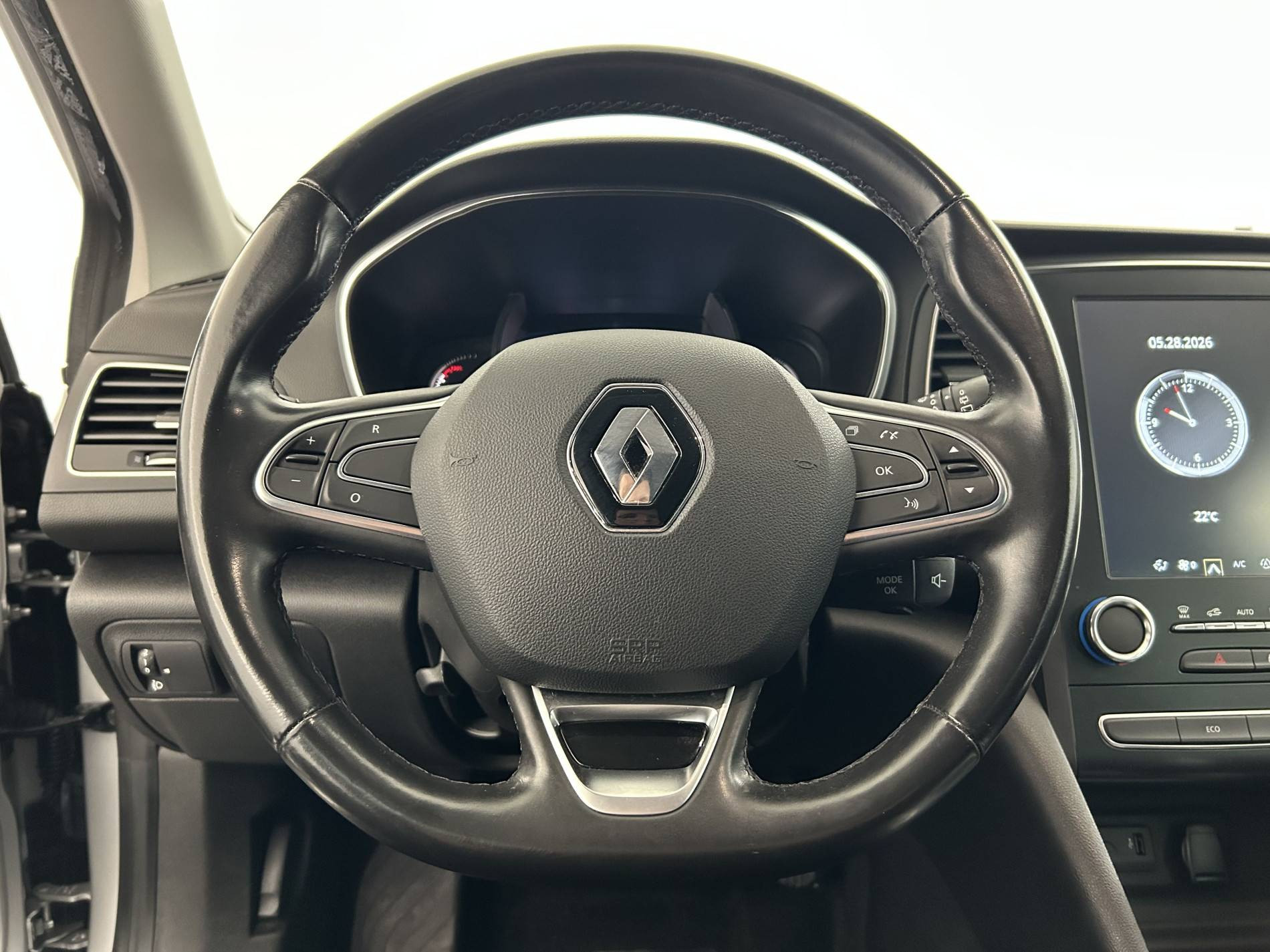 Vente en ligne Renault Megane 4 Mégane IV Berline Blue dCi 115 EDC au prix de 16 390 €