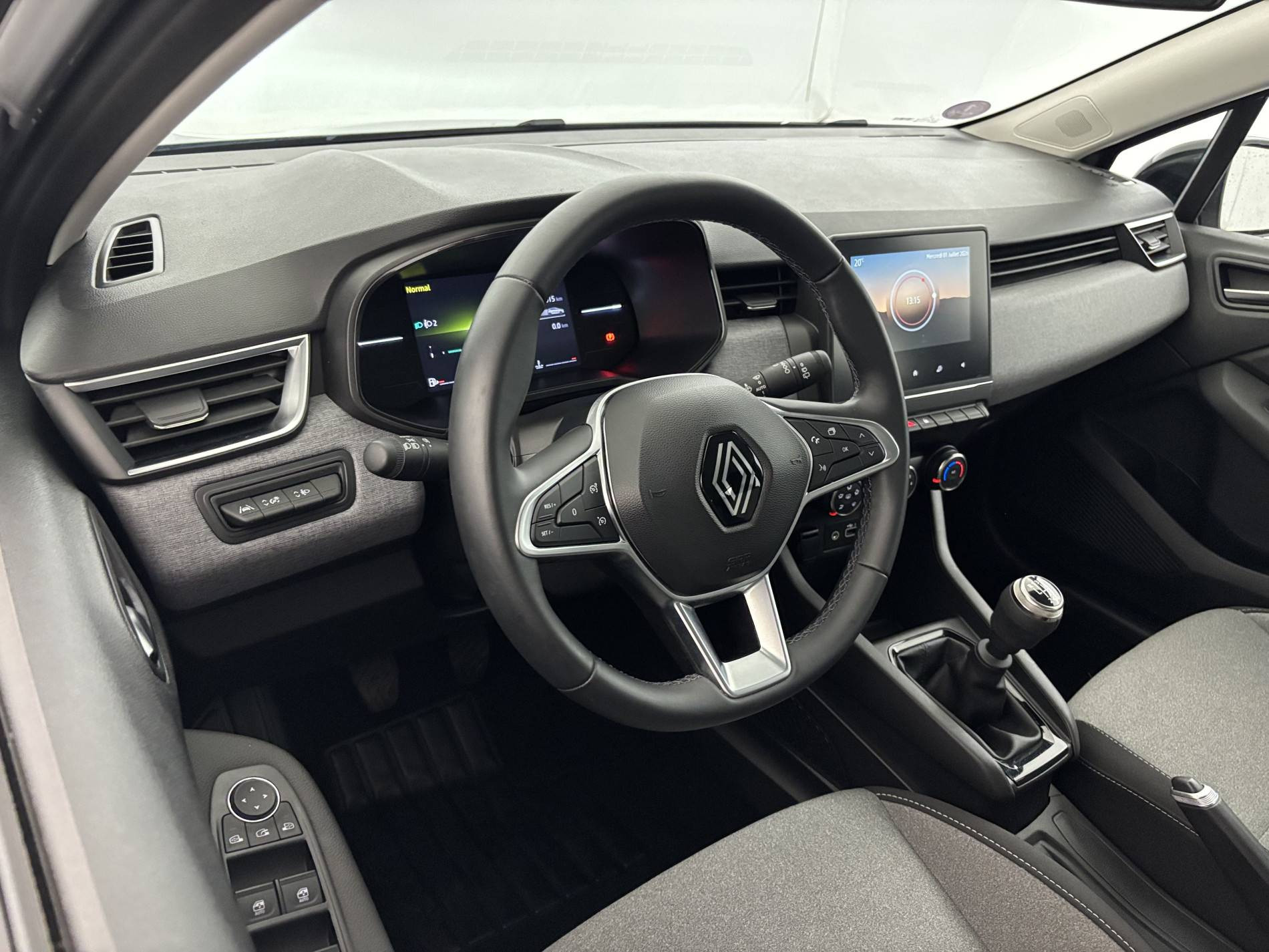 Vente en ligne Renault Clio 5 Clio TCe 90 au prix de 14 990 €