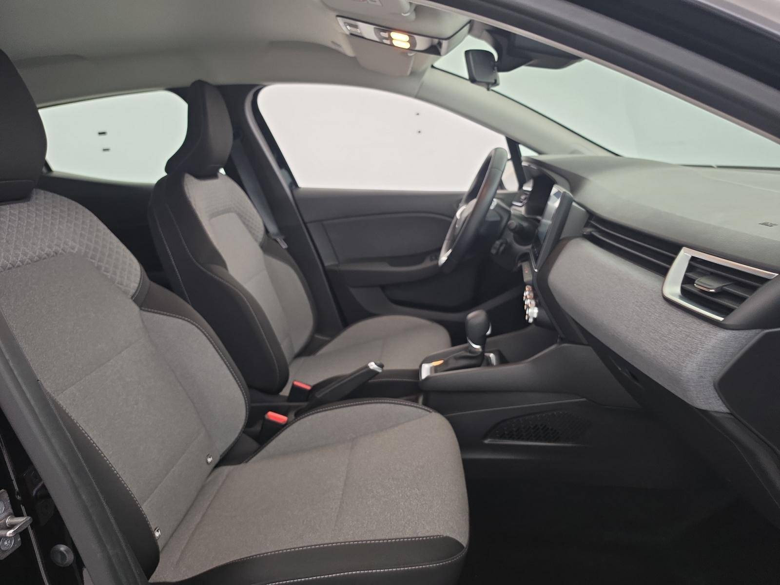 Vente en ligne Renault Clio 5 Clio E-Tech full hybrid 145 au prix de 16 490 €
