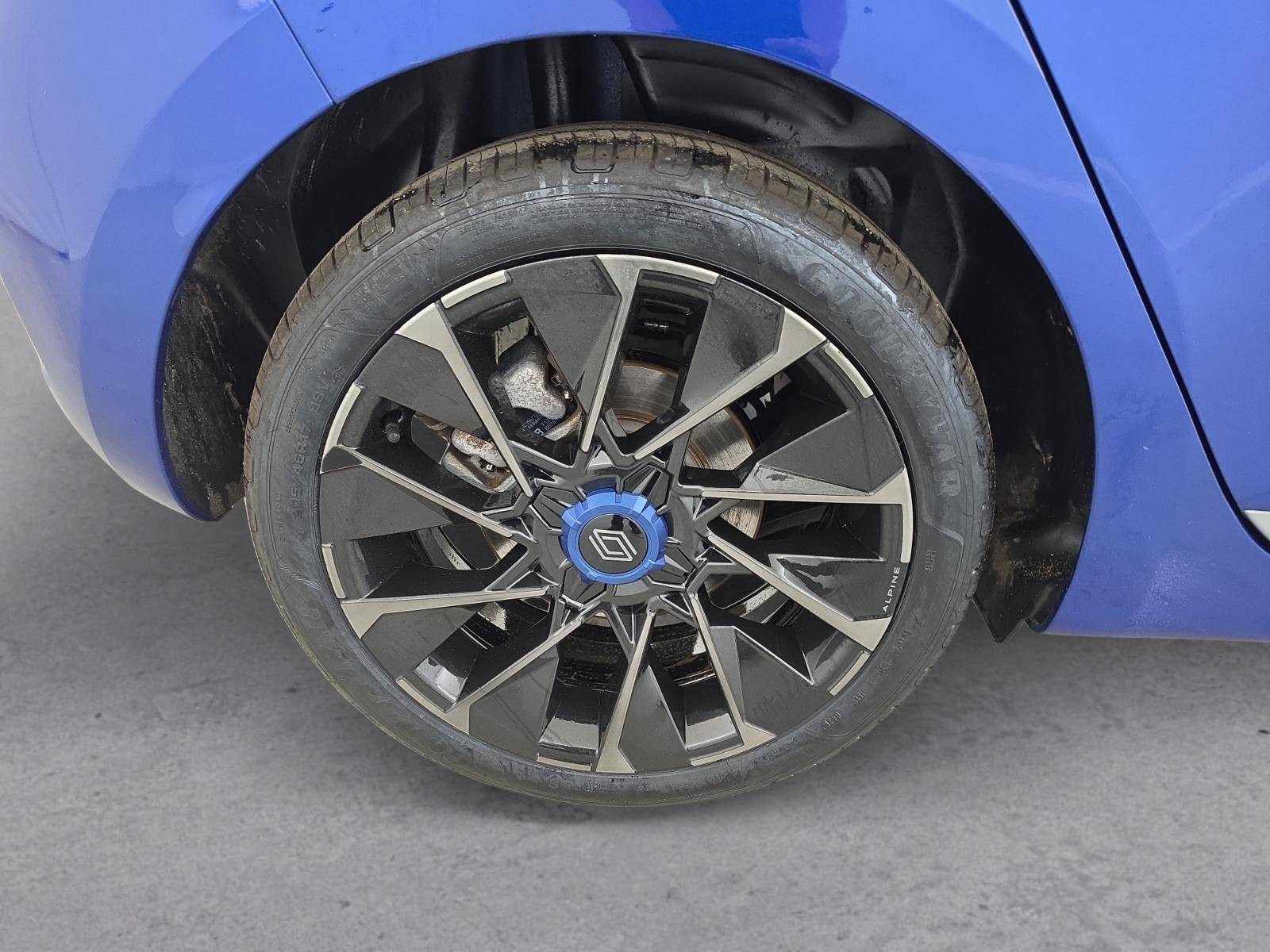 Vente en ligne Renault Clio 5 Clio E-Tech full hybrid 145 au prix de 21 500 €