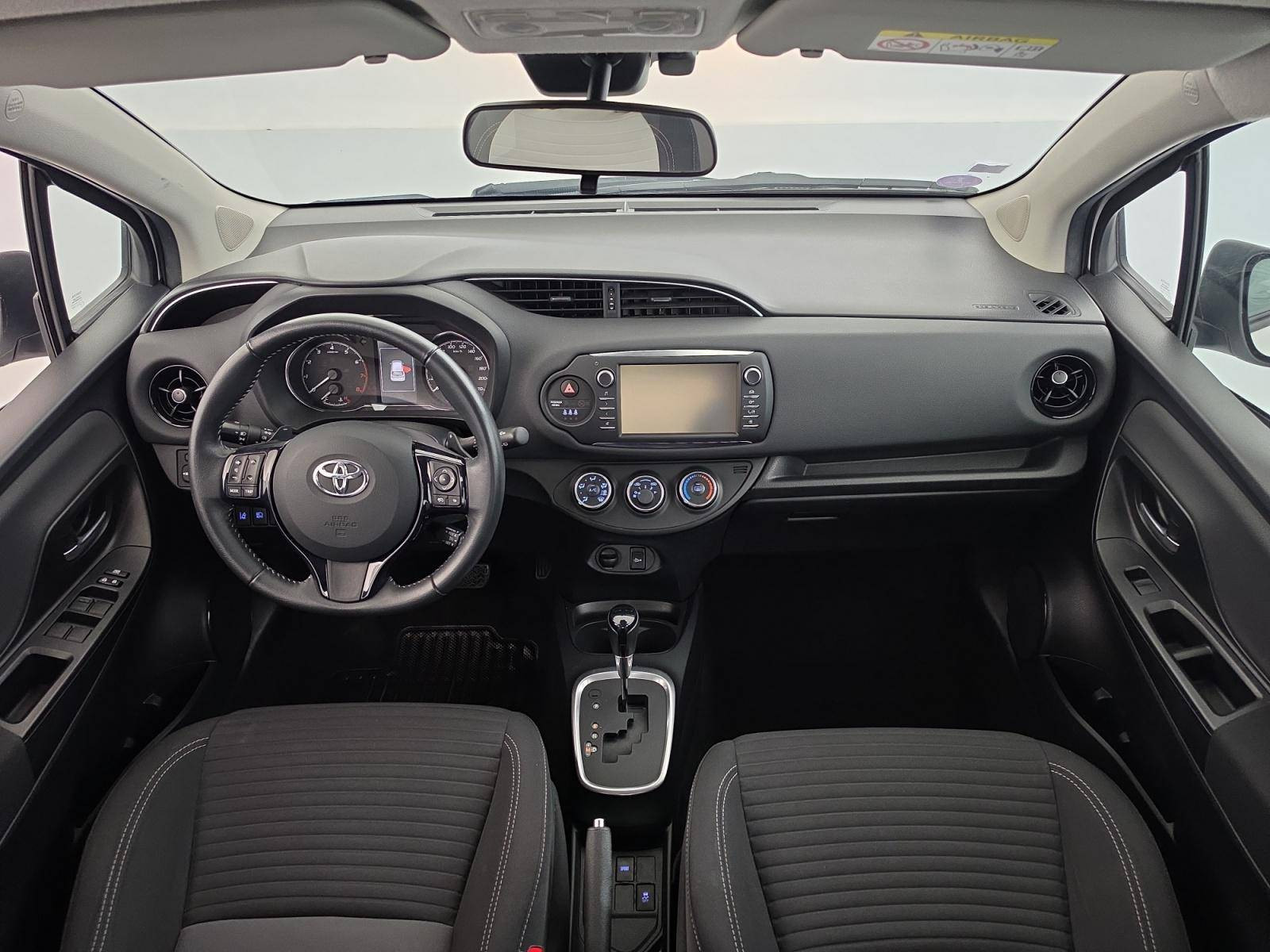 Vente en ligne Toyota Yaris Yaris Pro 110 VVT-i CVT au prix de 12 990 €