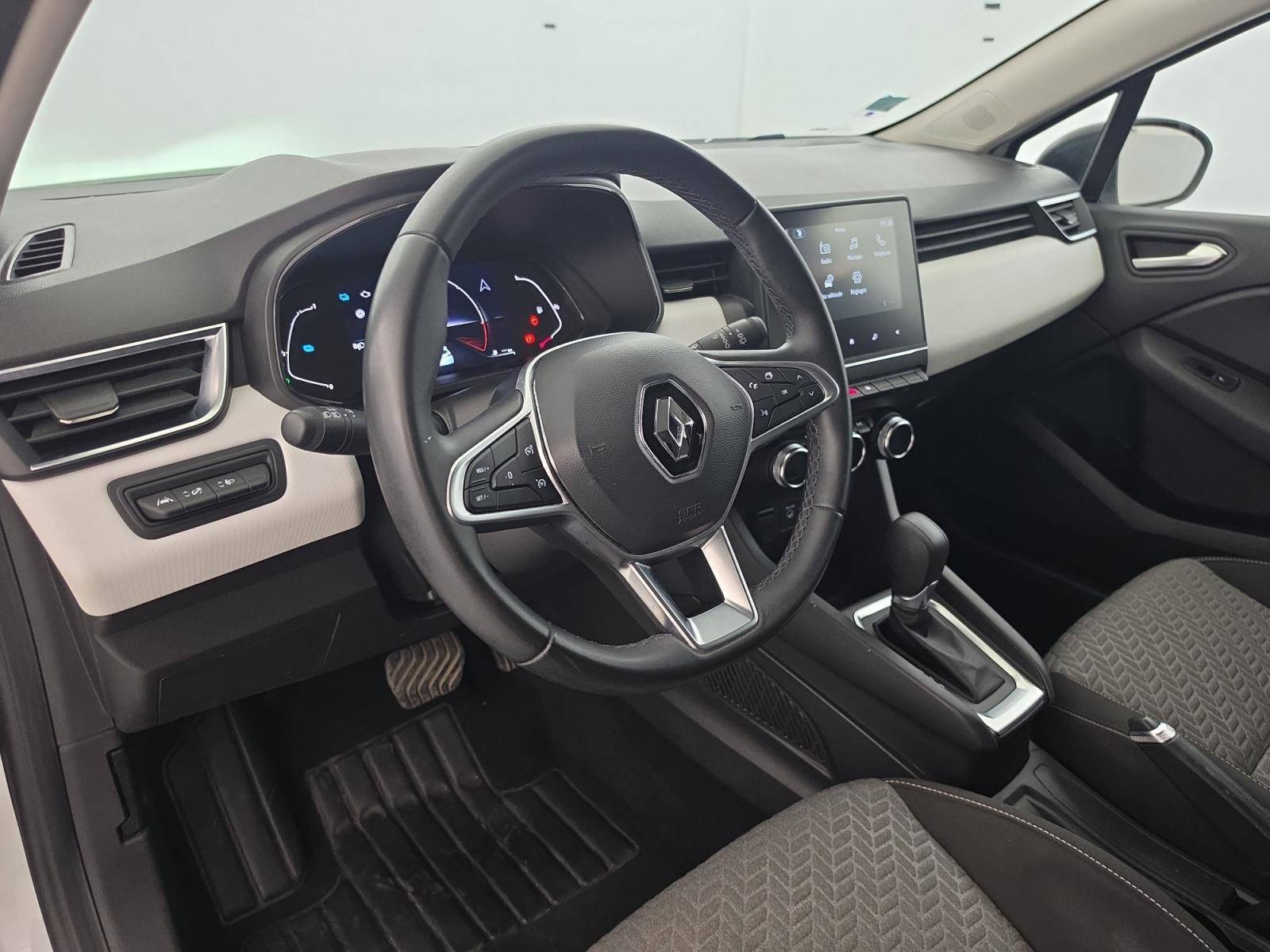 Vente en ligne Renault Clio 5 Clio E-Tech full hybrid 145 au prix de 13 791 €