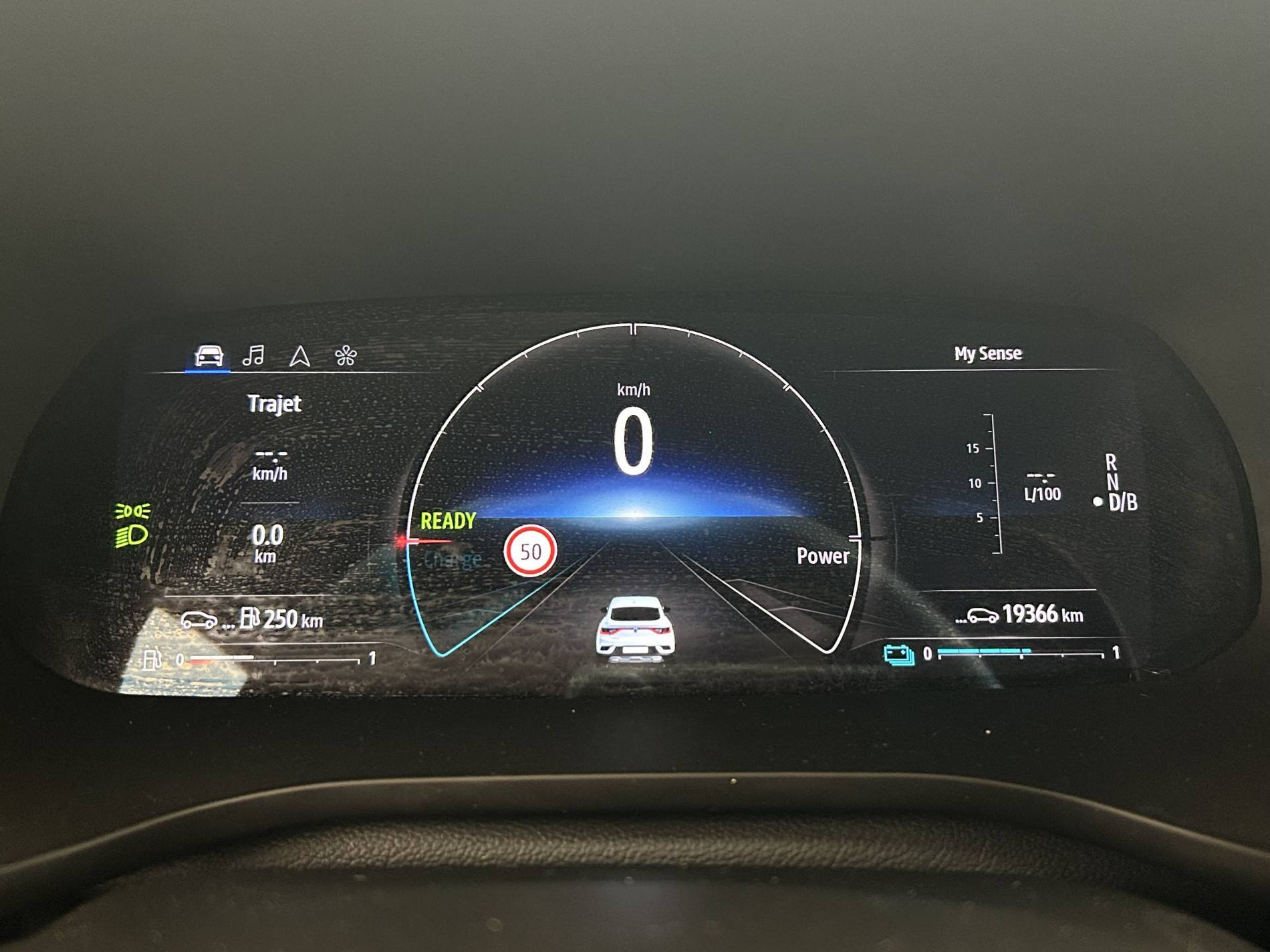 Vente en ligne Renault Arkana  E-Tech hybride 145 - 22 au prix de 23 590 €
