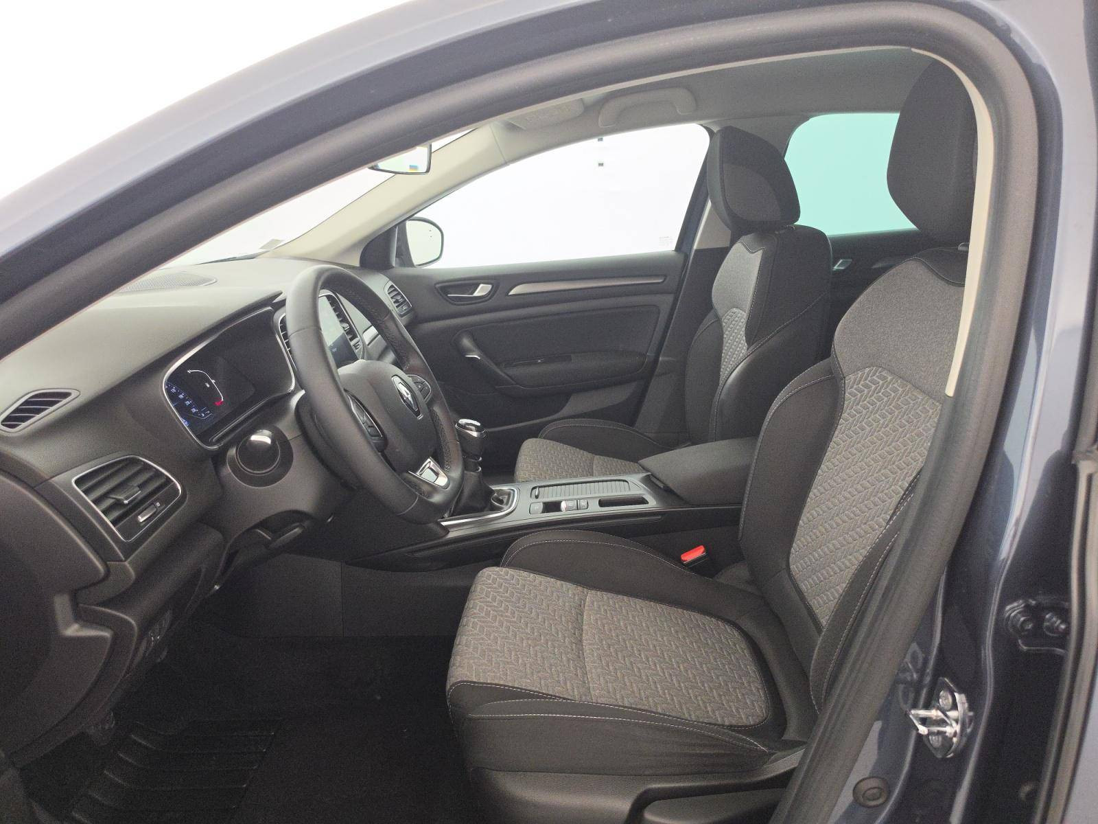 Vente en ligne Renault Megane 4 Mégane IV Berline Blue dCi 115 - 21B au prix de 14 950 €