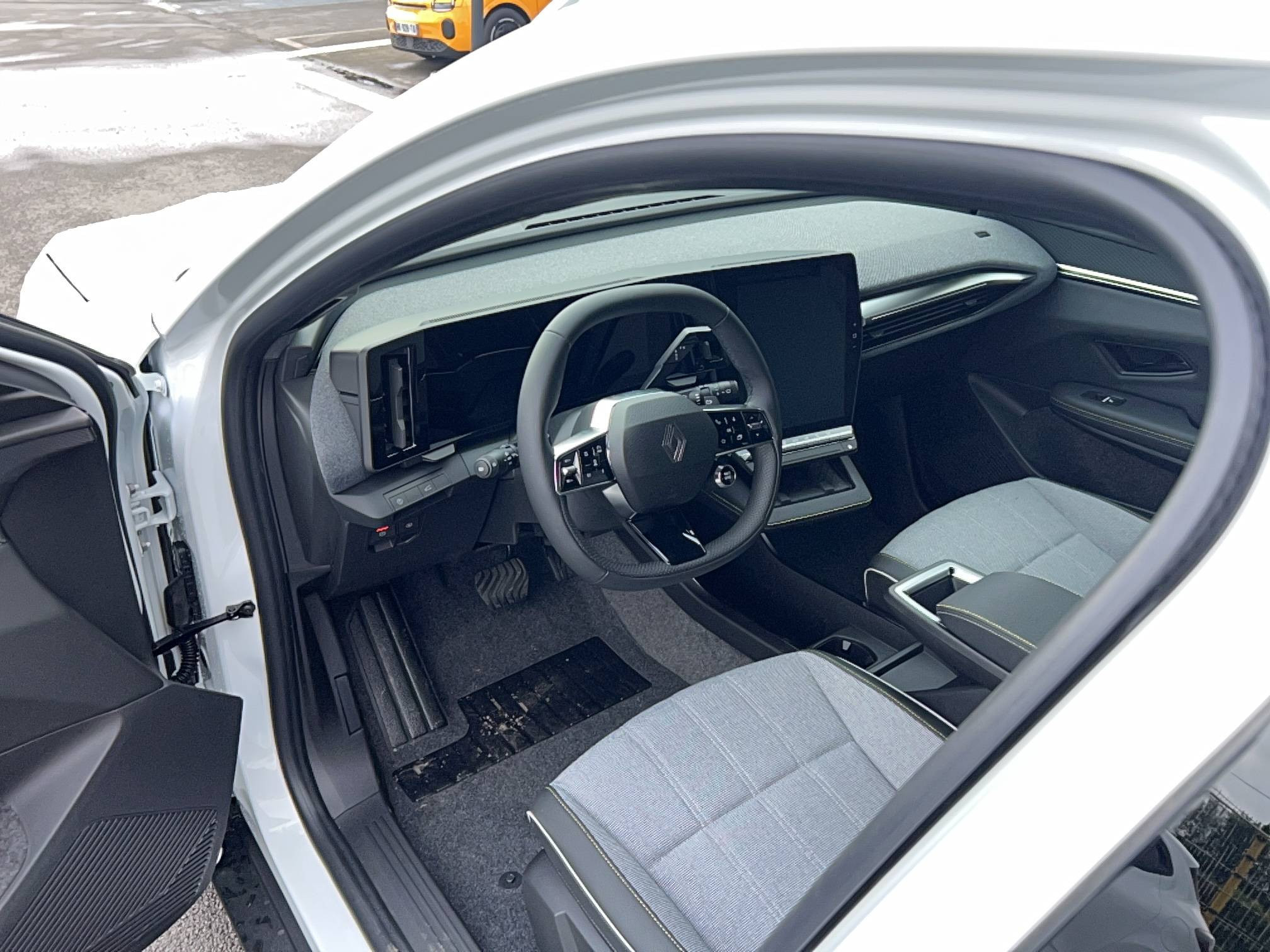 Vente en ligne Renault Scenic E-Tech Scenic E-Tech électrique 220 ch grande autonomie au prix de 47 590 €