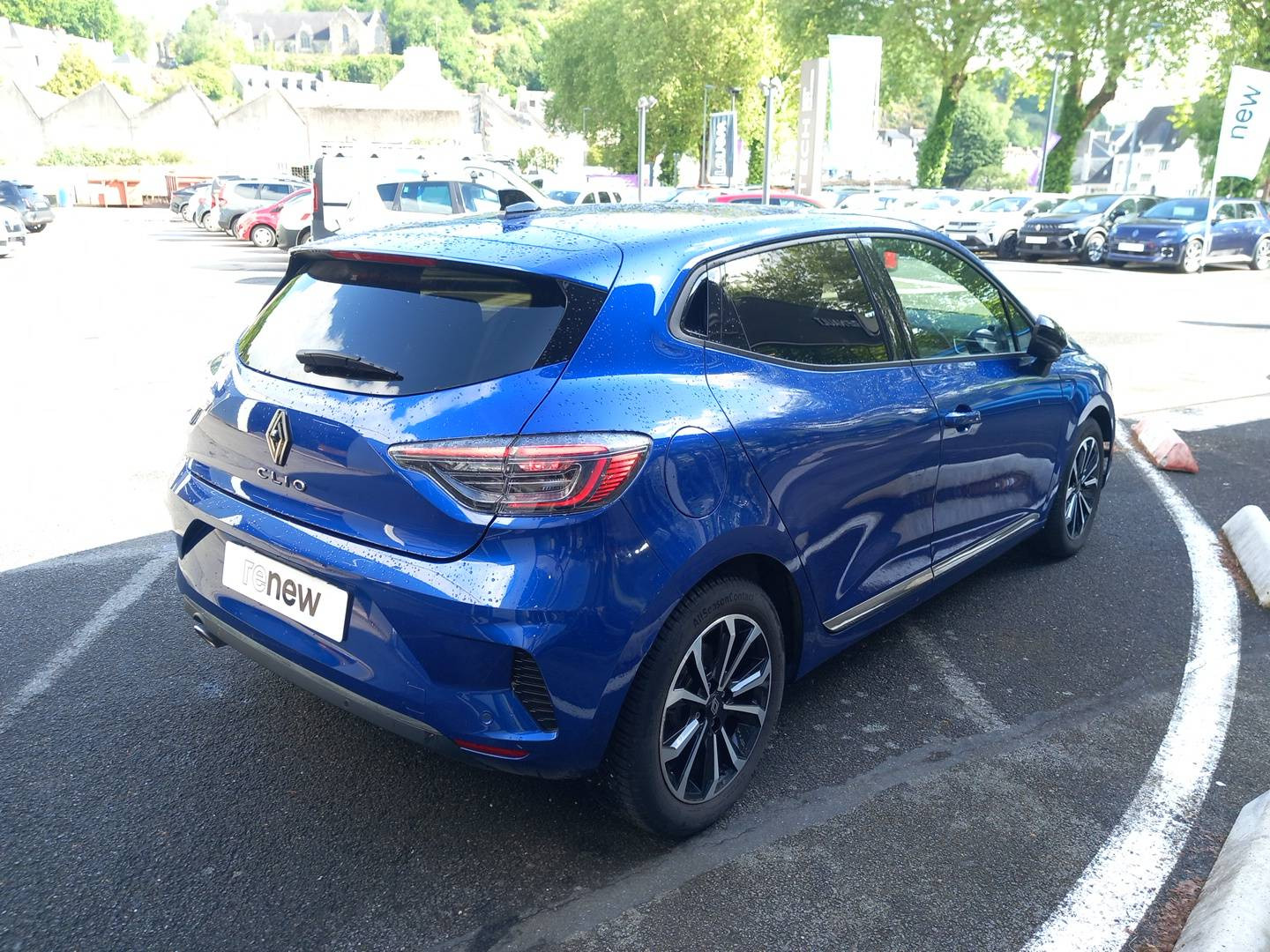 Vente en ligne Renault Clio 5 Clio TCe 90 au prix de 16 490 €