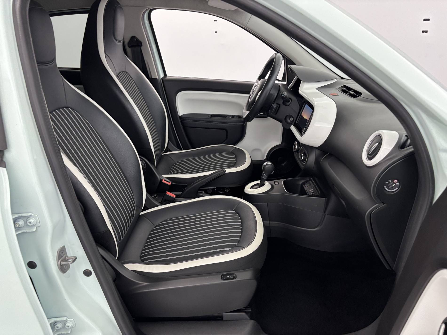 Vente en ligne Renault Twingo Electrique Twingo III Achat Intégral au prix de 10 990 €
