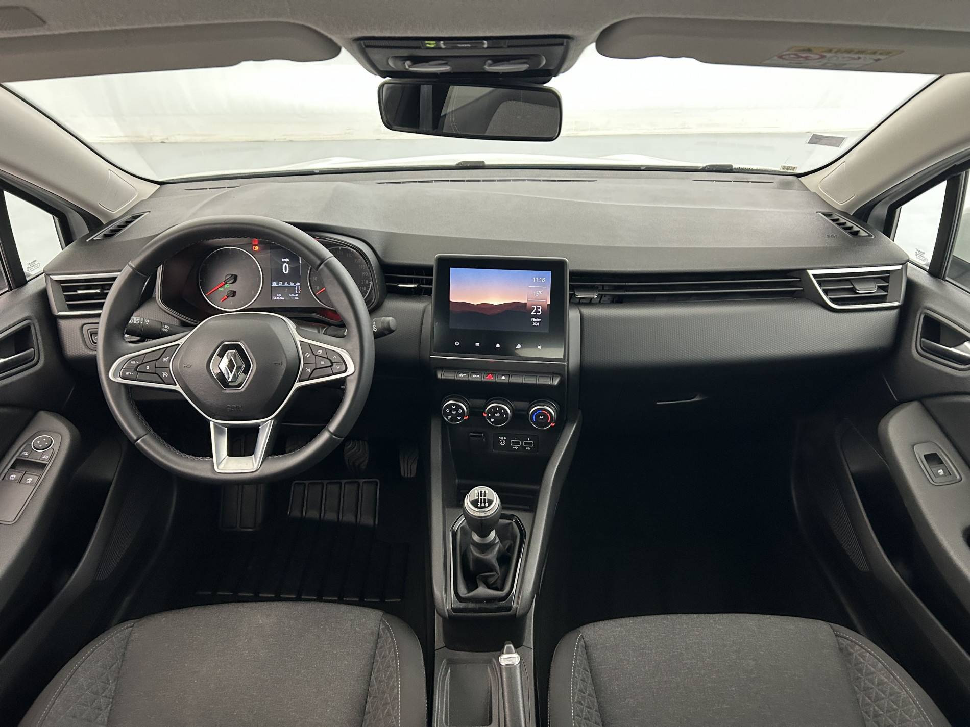 Vente en ligne Renault Clio 5 Clio TCe 90 - 21N au prix de 13 690 €