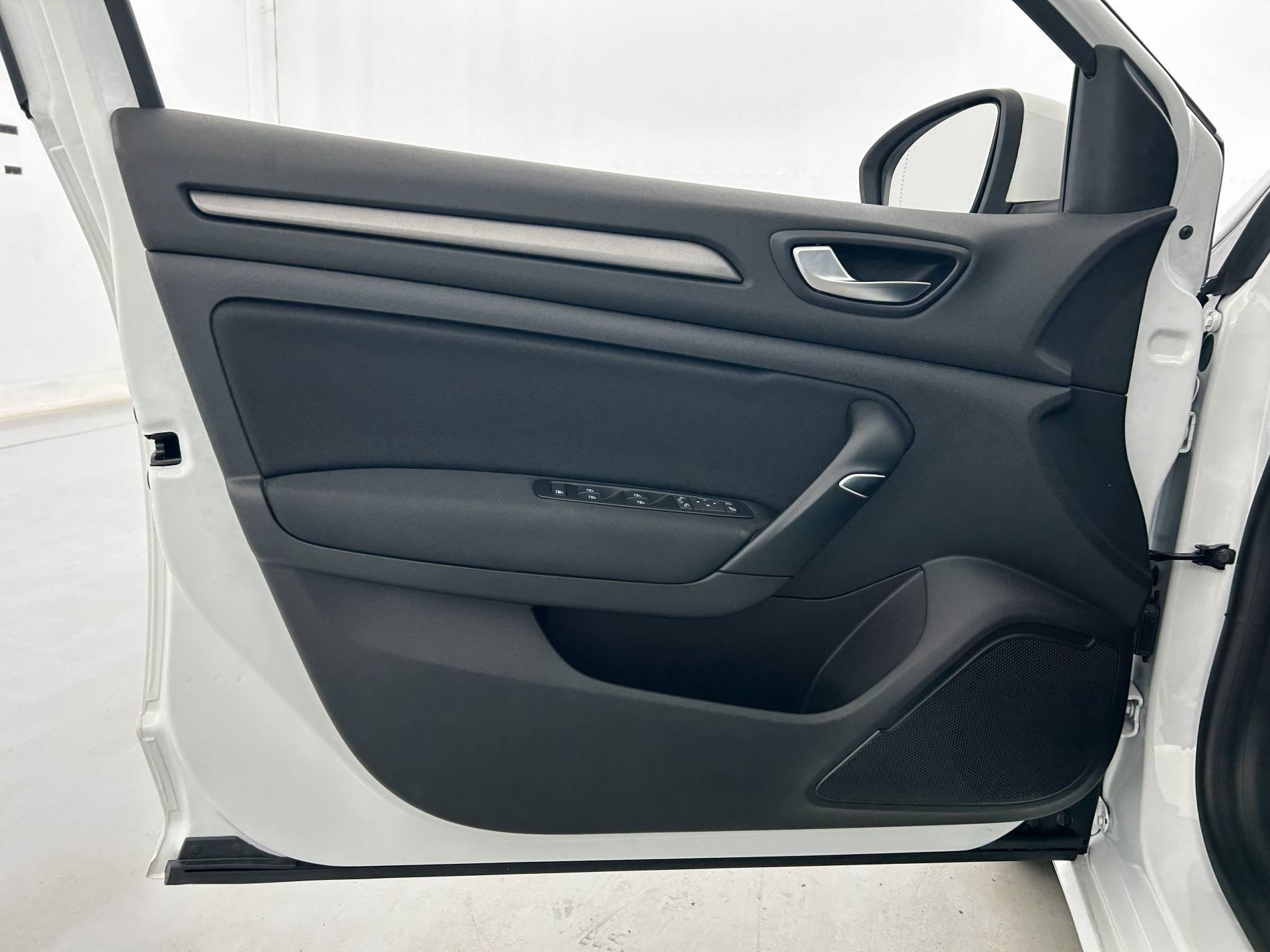 Vente en ligne Renault Megane 4 Mégane IV Berline Blue dCi 115 - 21B au prix de 13 890 €