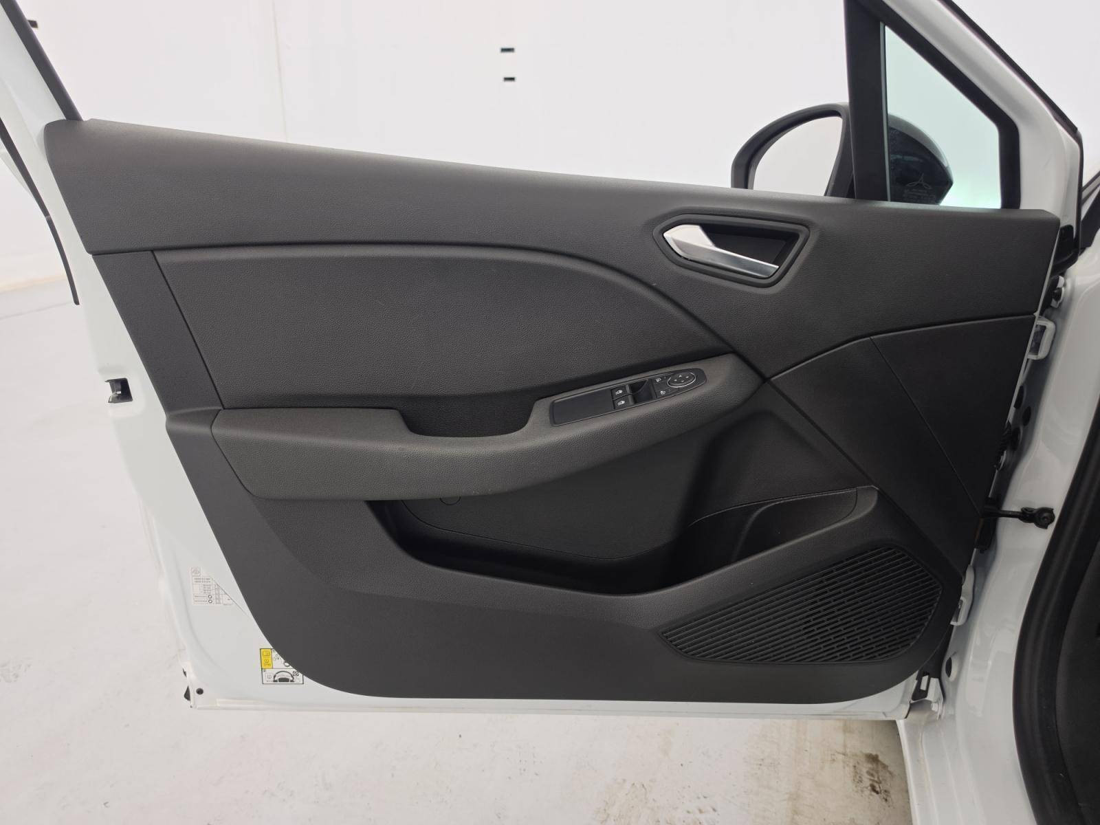 Vente en ligne Renault Clio 5 Clio TCe 90 au prix de 13 990 €
