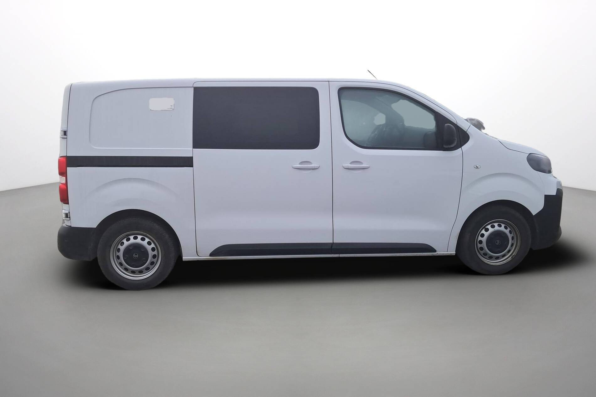 Vente en ligne Citroën Jumpy Fourgon JUMPY CAB APPROFONDIE M BLUEHDI 145 S&S EAT8 au prix de 30 990 €