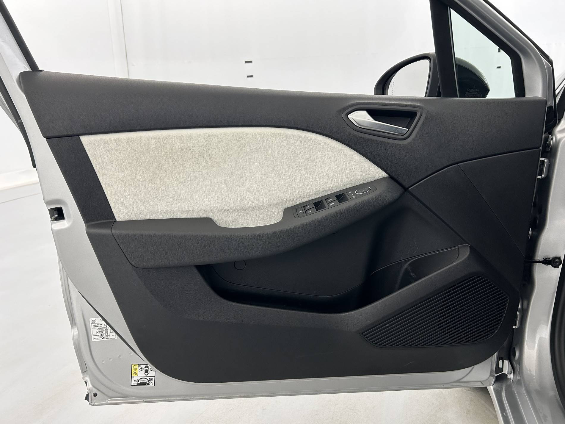 Vente en ligne Renault Clio 5 Clio TCe 90 au prix de 13 490 €