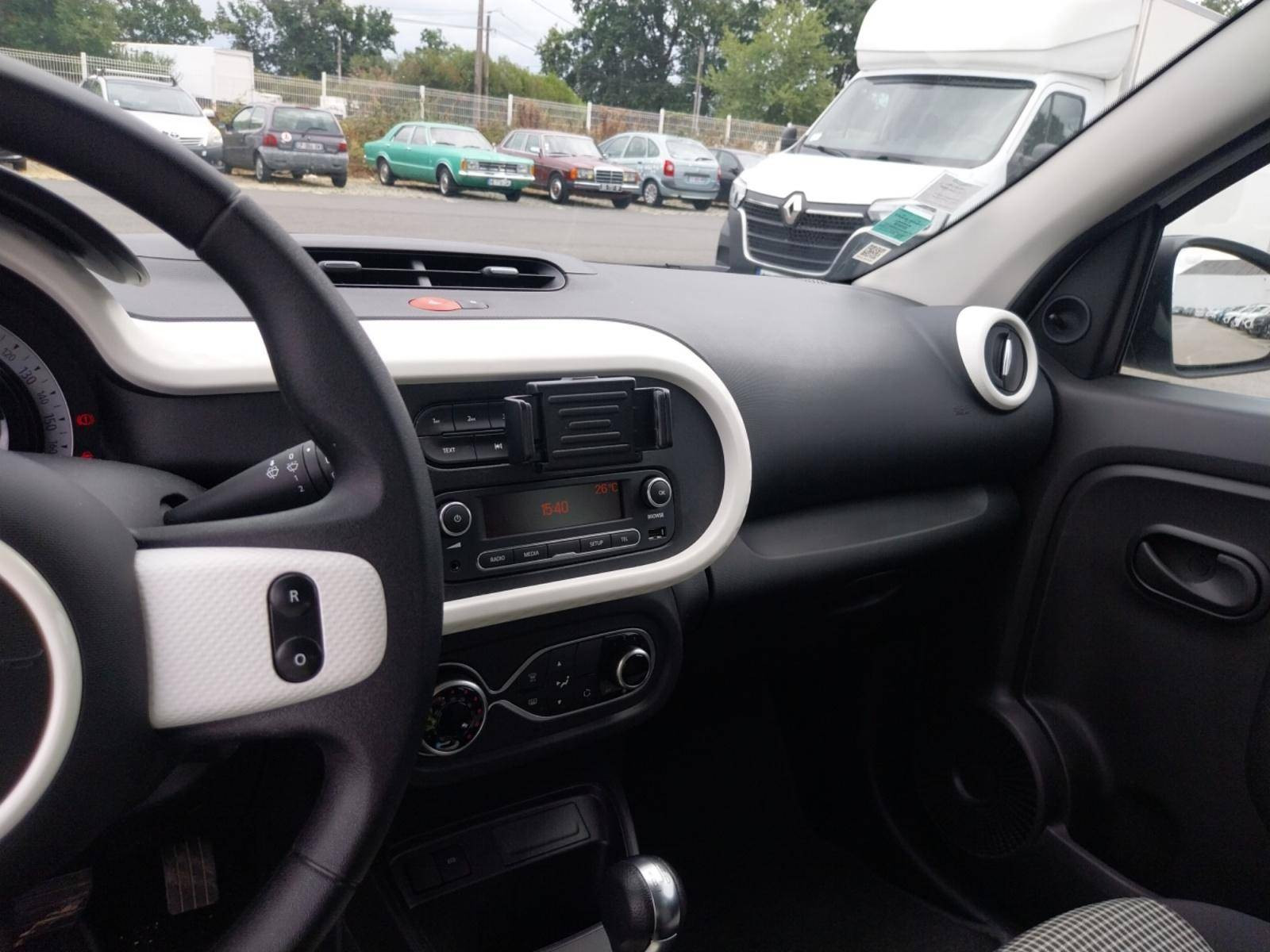 Vente en ligne Renault Twingo Electrique Twingo III E-Tech au prix de 12 900 €