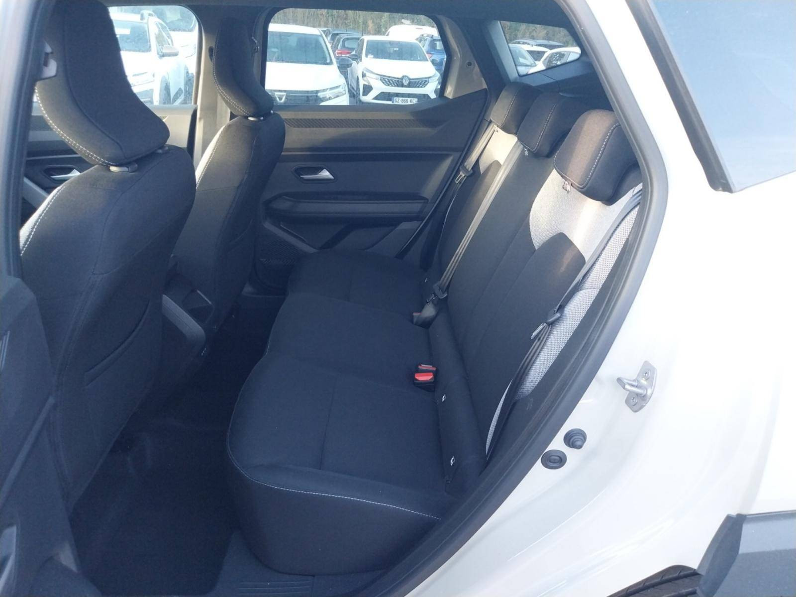 Vente en ligne Dacia Duster  Mild Hybrid 140 au prix de 25 990 €