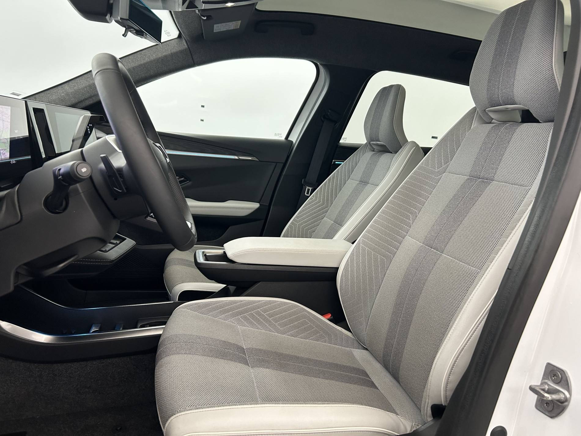 Vente en ligne Renault Scenic E-Tech  220 ch grande autonomie au prix de 40 890 €