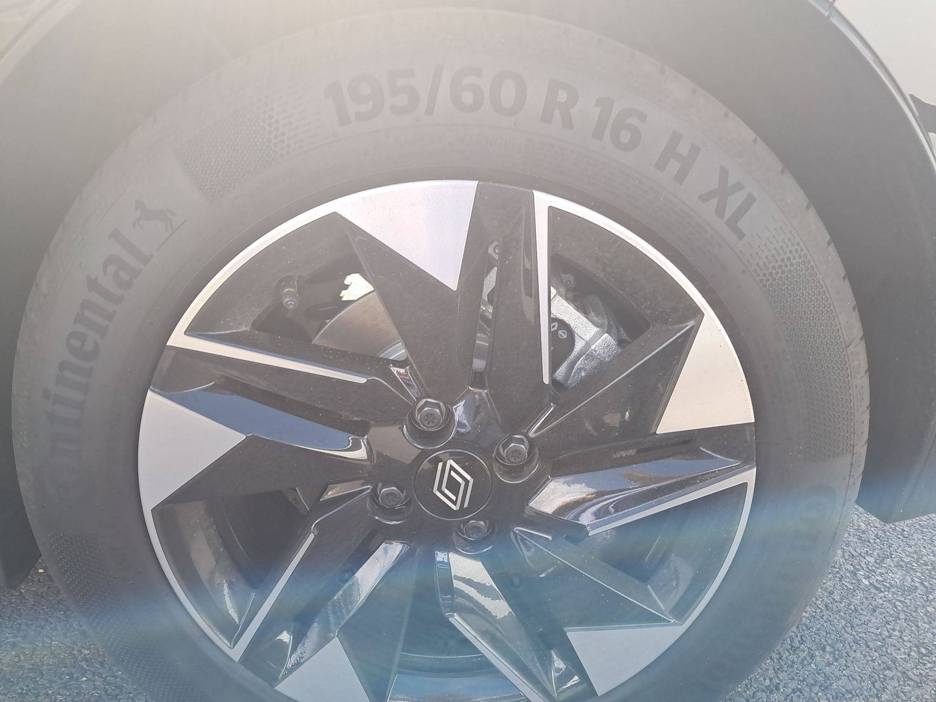 Vente en ligne Renault Clio 6 Clio Eco-G 120 ch EDC au prix de 25 290 €