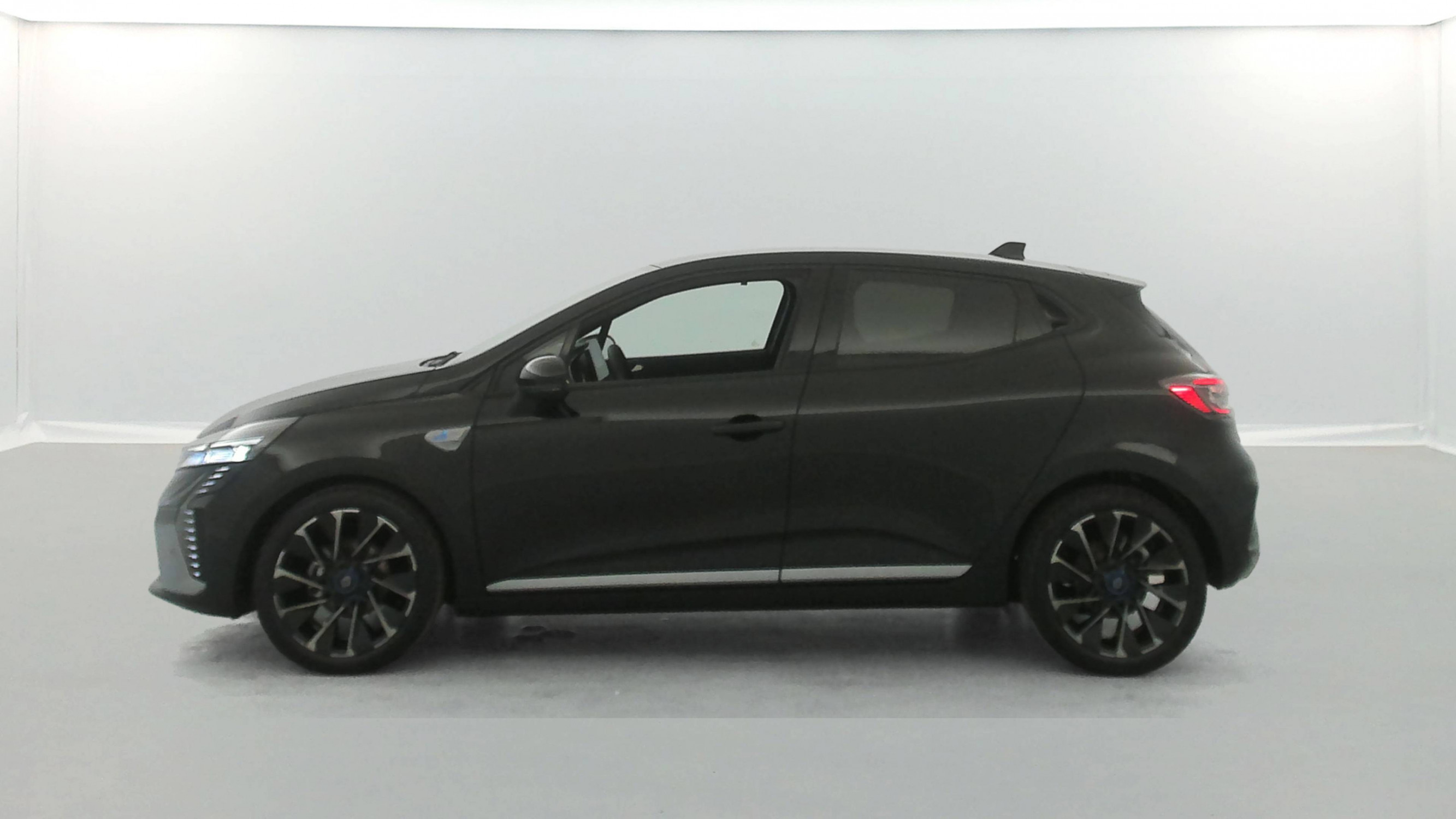Vente en ligne Renault Clio 5 Clio TCe 90 ch GSR2 au prix de 18 790 €
