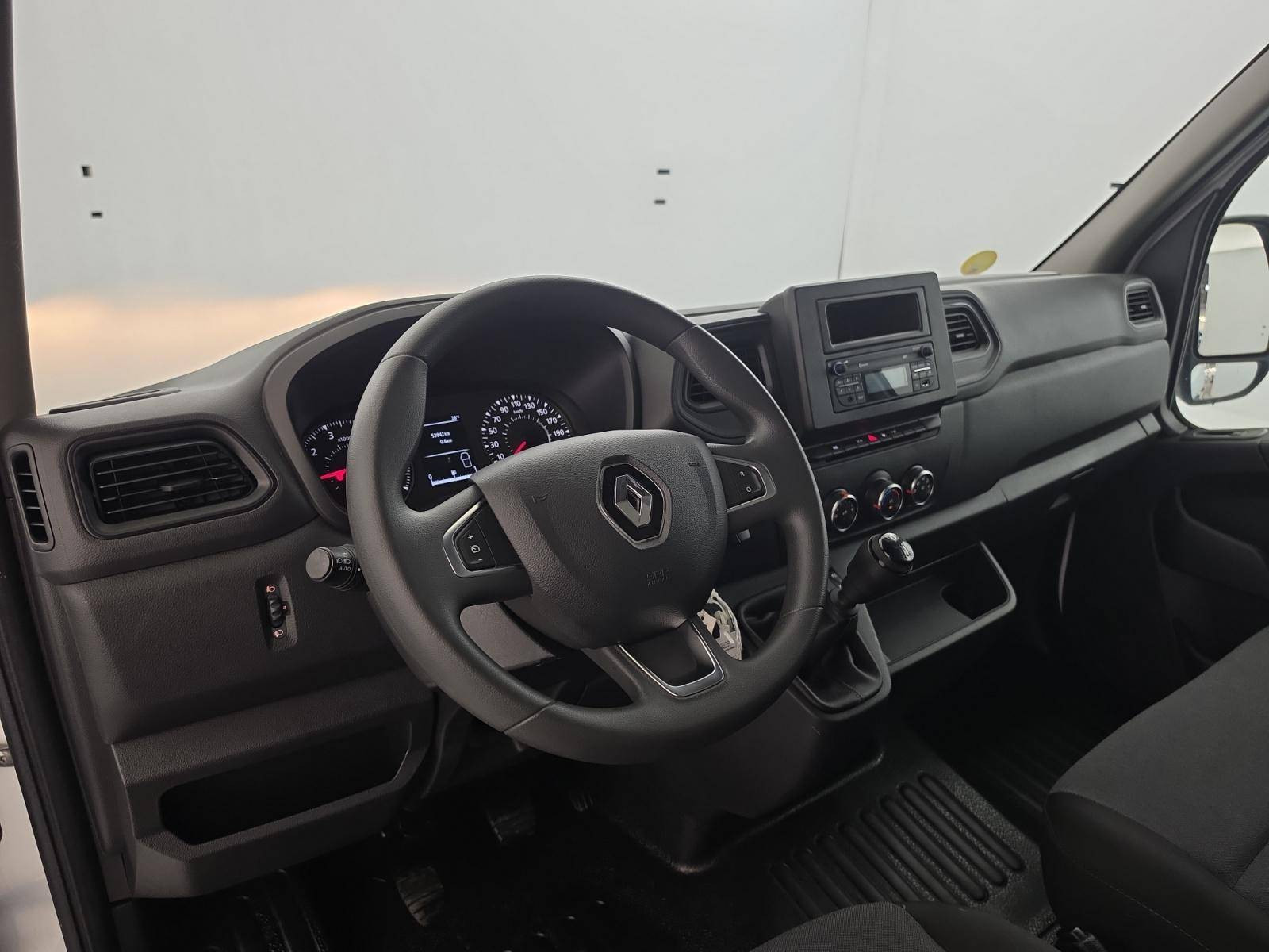 Vente en ligne Renault Master Fourgon MASTER FGN TRAC F3500 L2H2 BLUE DCI 135 au prix de 21 490 €