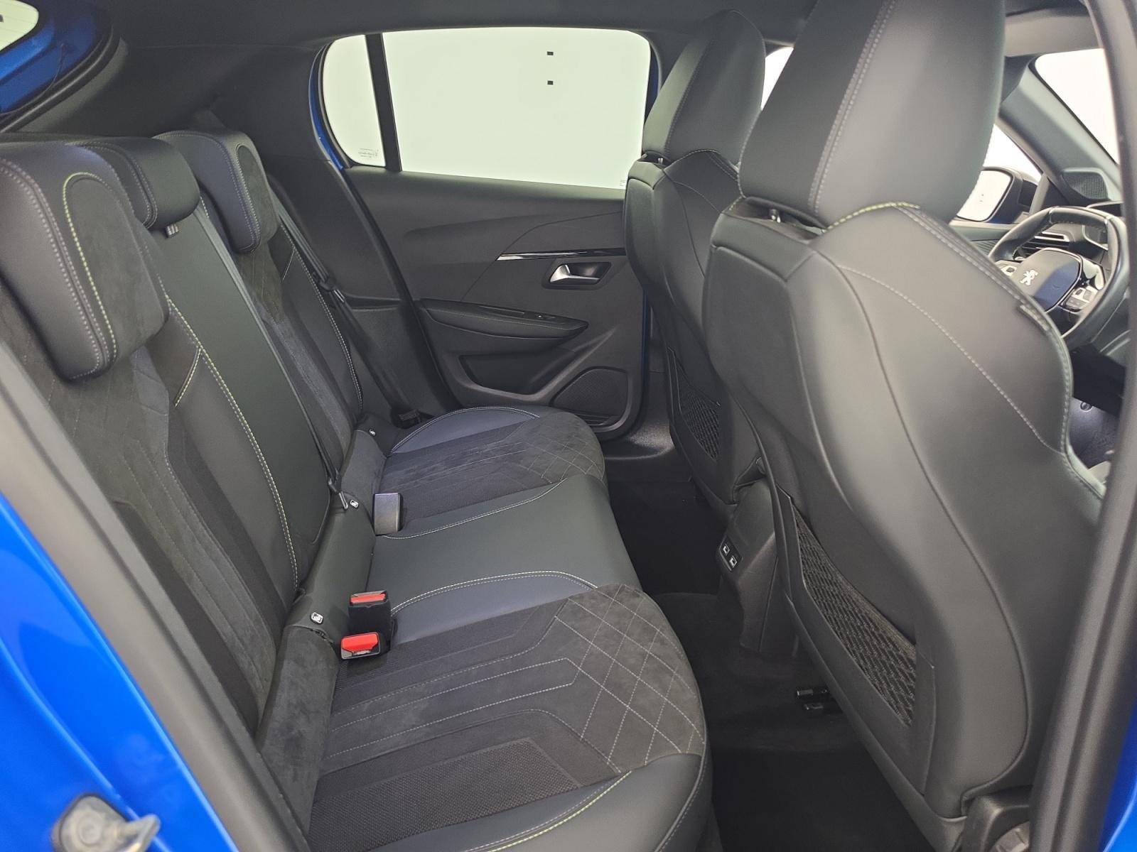 Vente en ligne Peugeot E-208  50 kWh 136ch au prix de 16 490 €