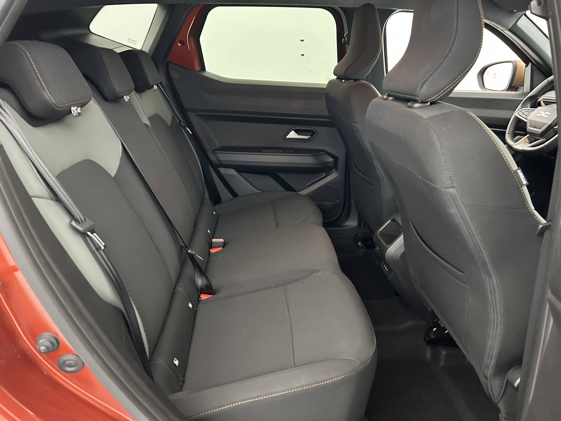 Vente en ligne Dacia Duster  Hybrid 140 au prix de 25 700 €
