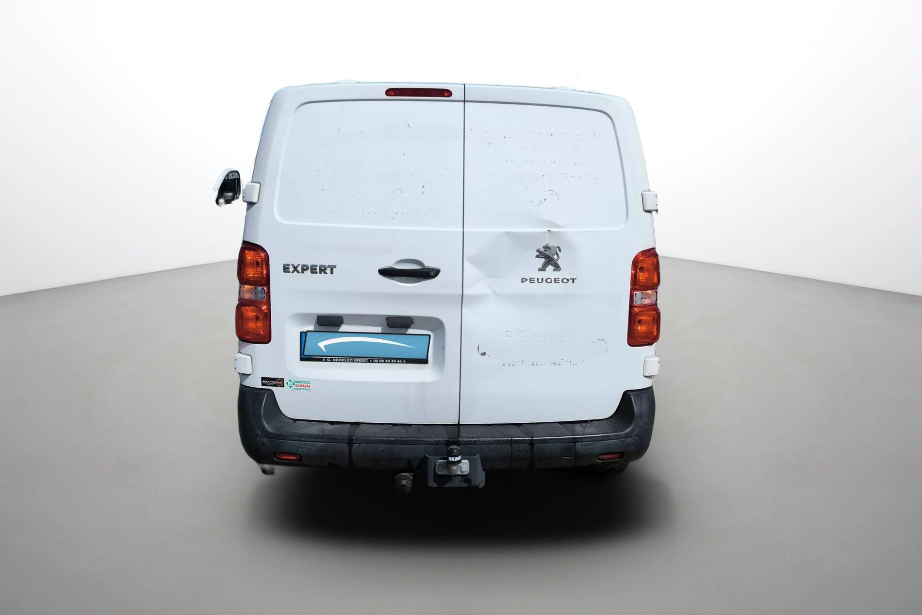 Vente en ligne Peugeot Expert EXPERT FGN TOLE STANDARD BLUEHDI 115 S&S BVM6 au prix de 15 490 €